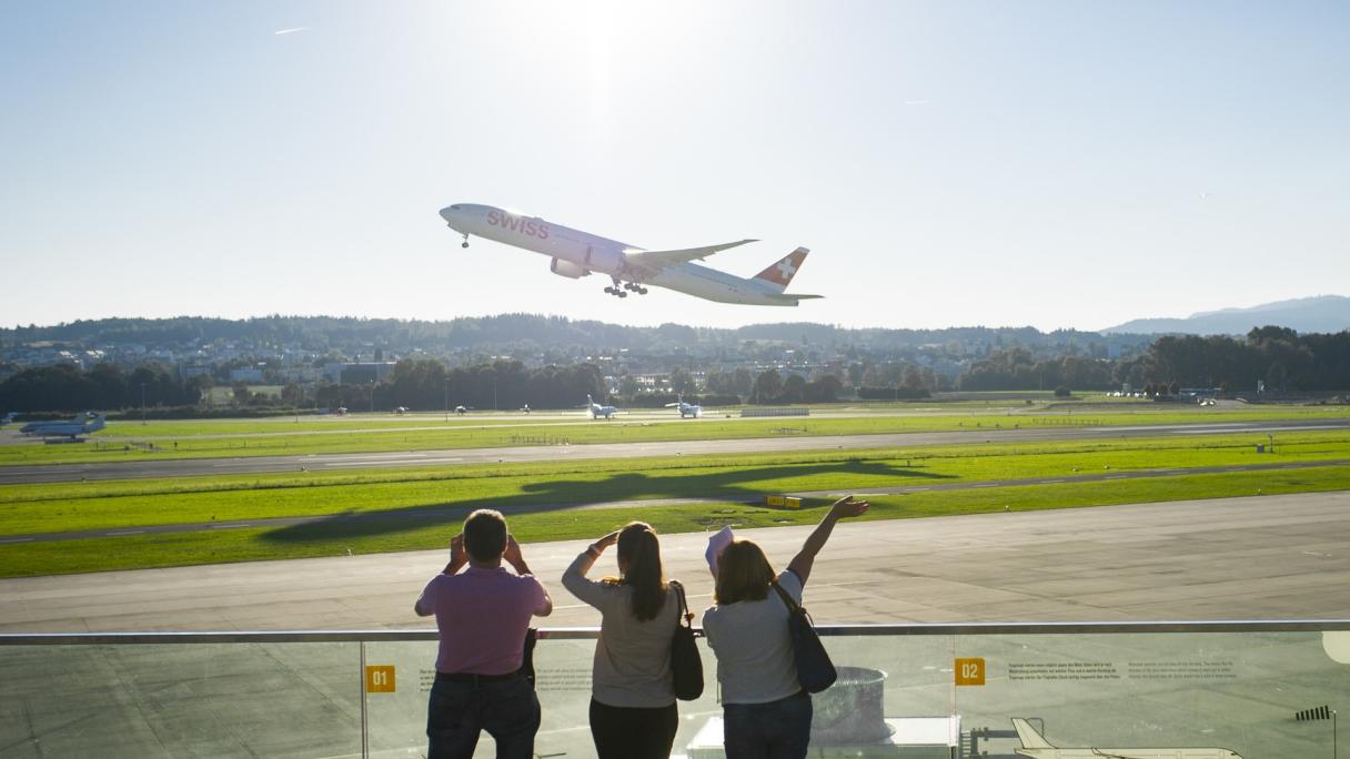 Mit dem Flugzeug nach Zürich reisen