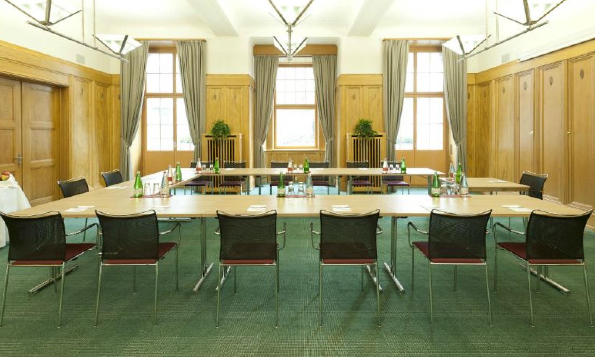 Glockenhof Conference Room