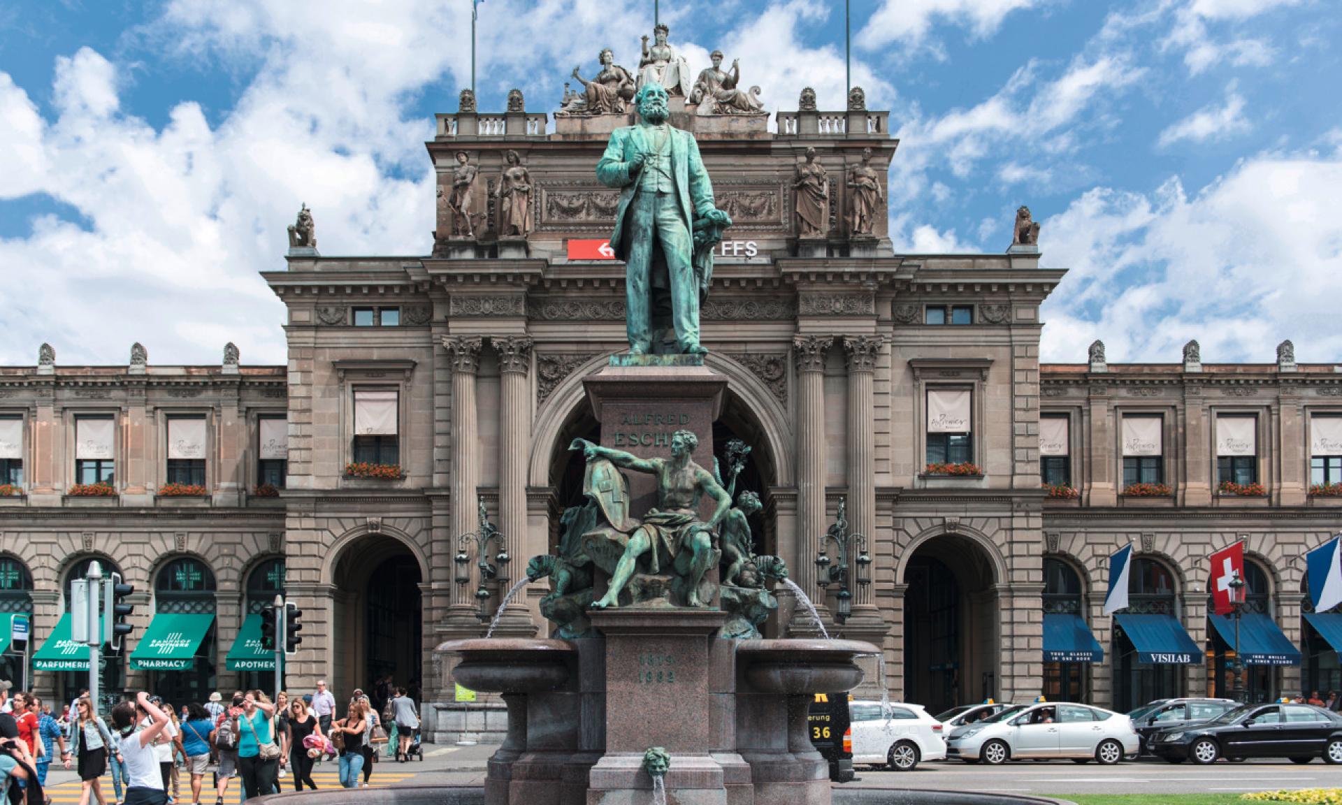 Sculpture d’Alfred Escher à Zurich
