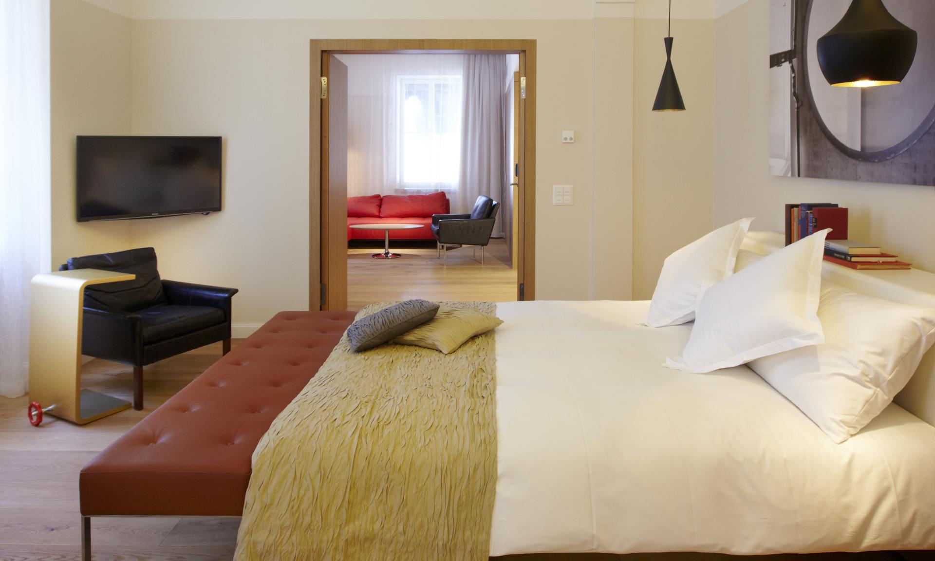 B2 Hotel Room