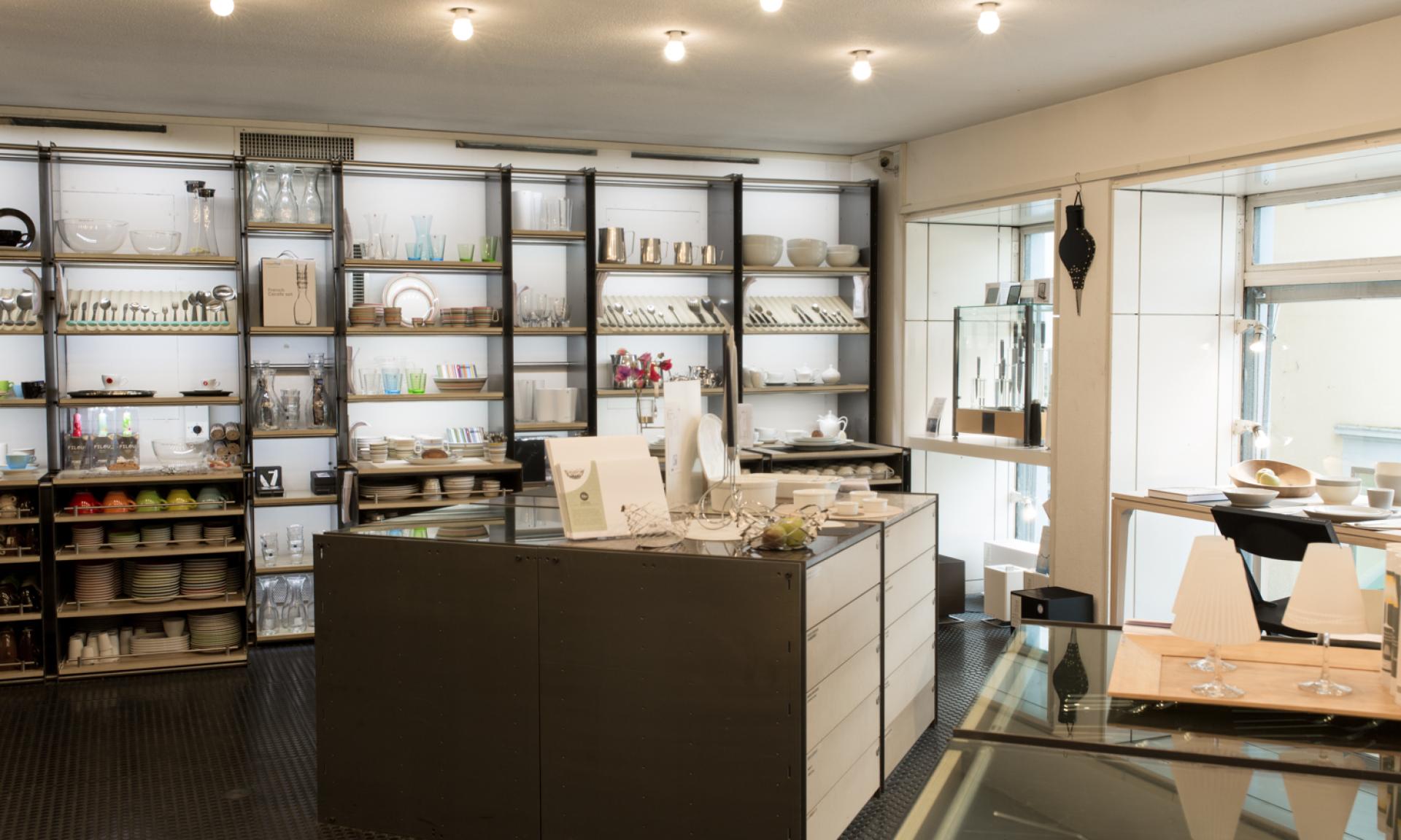 Shop, Sibler