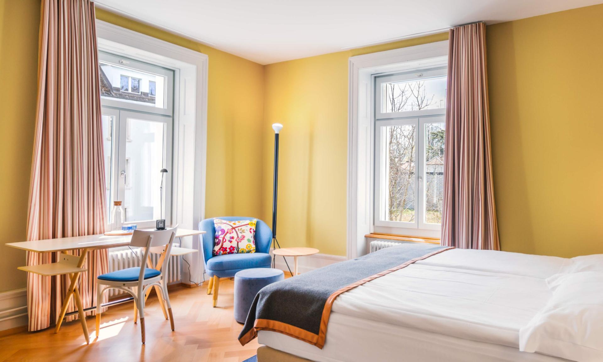 Alma Hotel