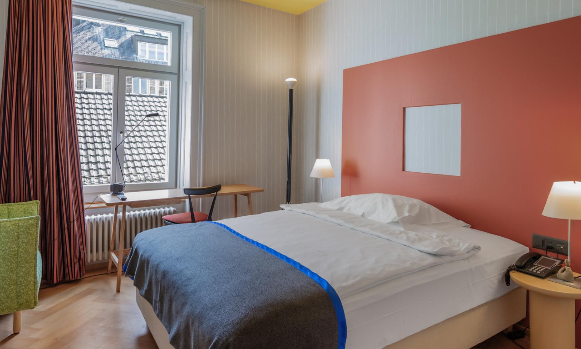 Alma Hotel