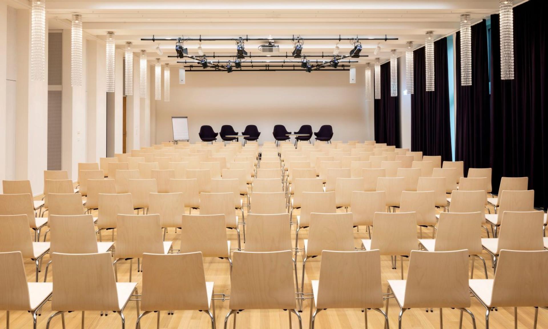 Paulus Akademie, Korinth