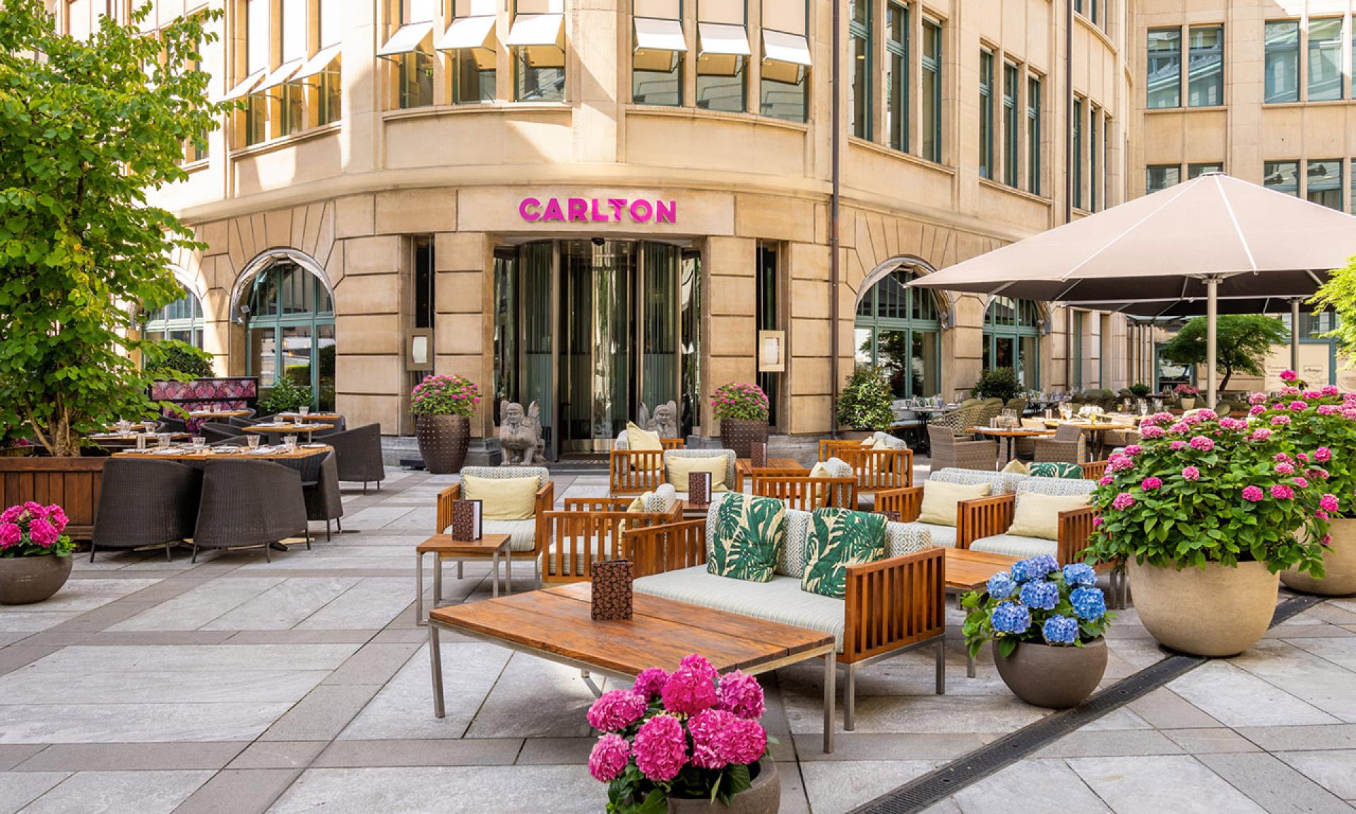 Carlton Restaurants & Bar