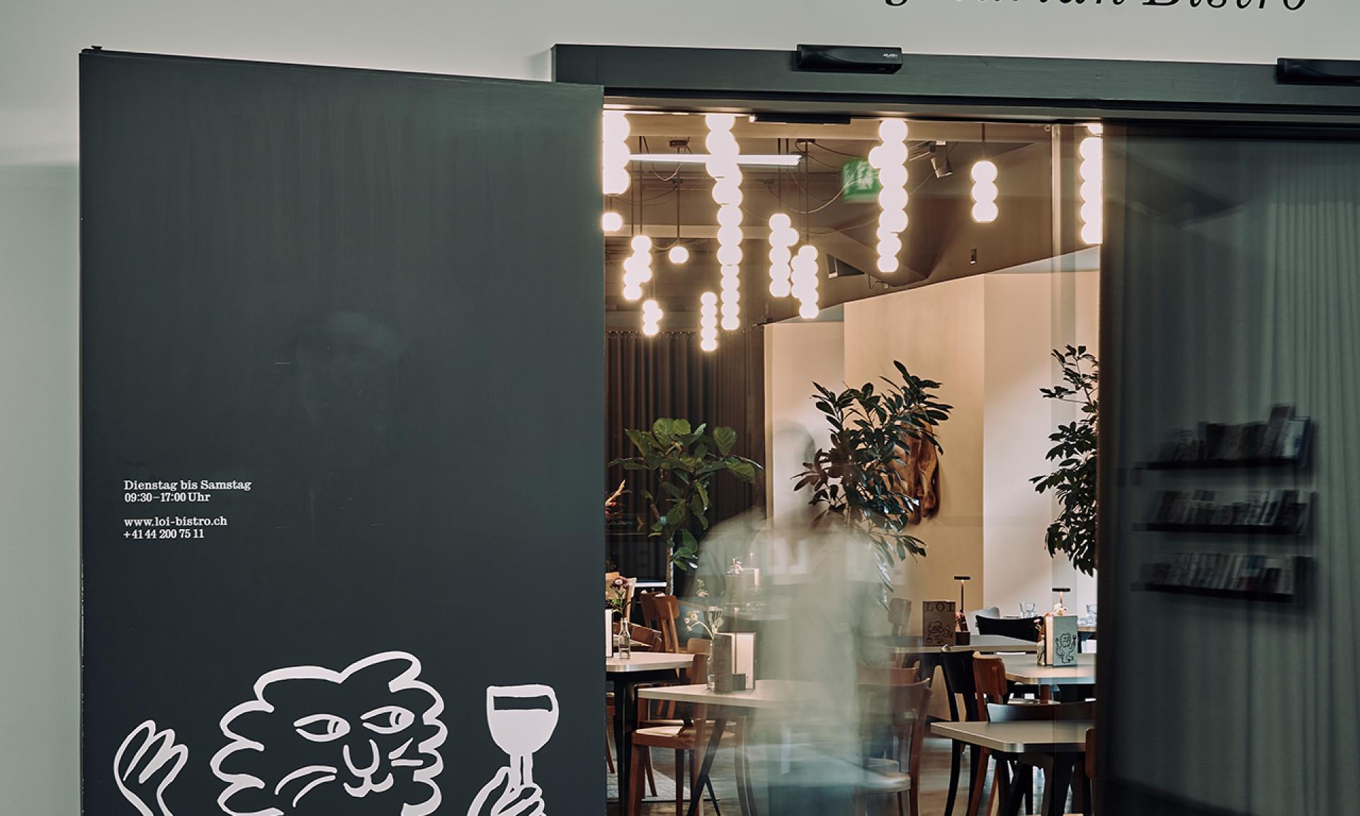 LOI Bistro