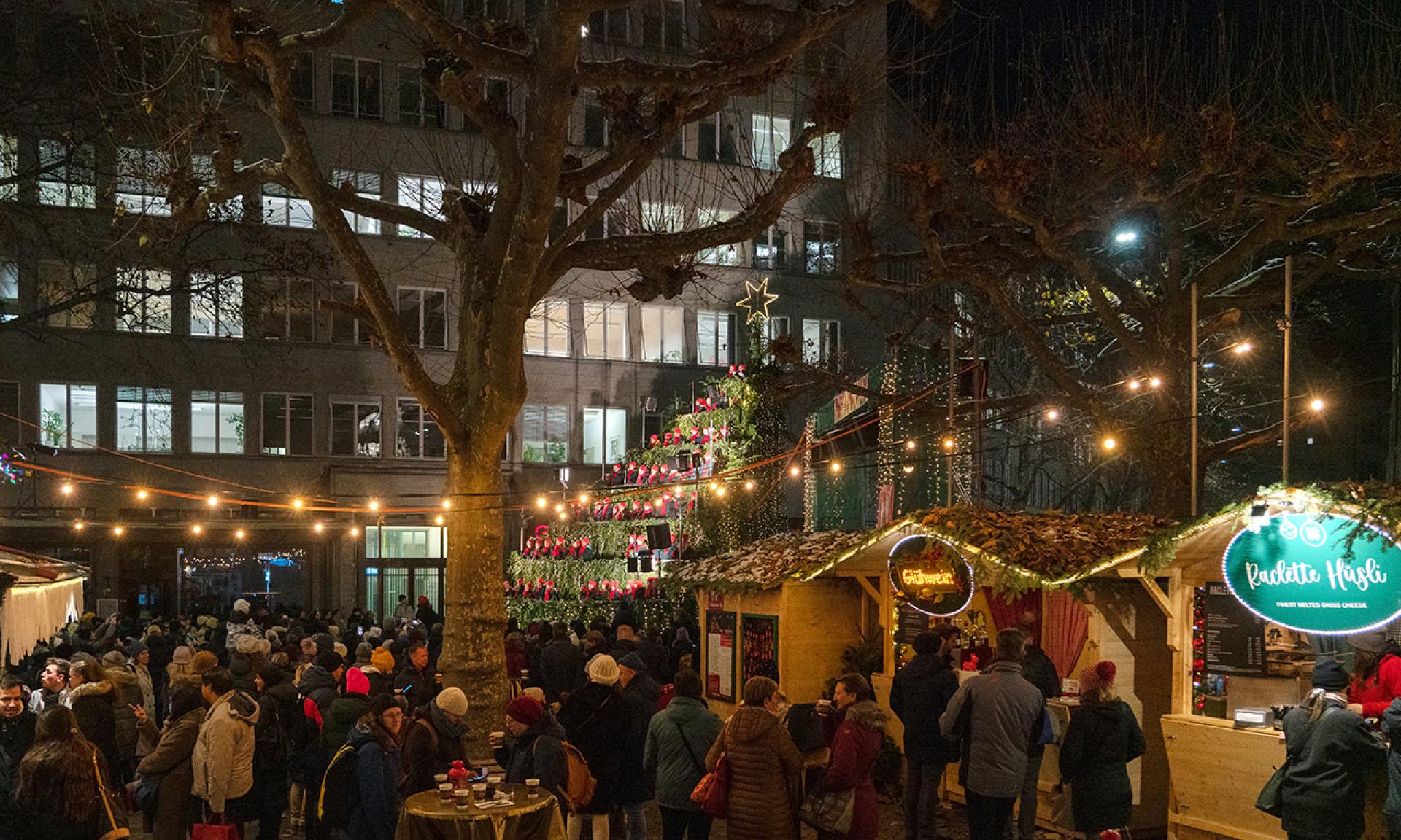 The Singing Christmas Tree und «Wiehnachtsmärt»