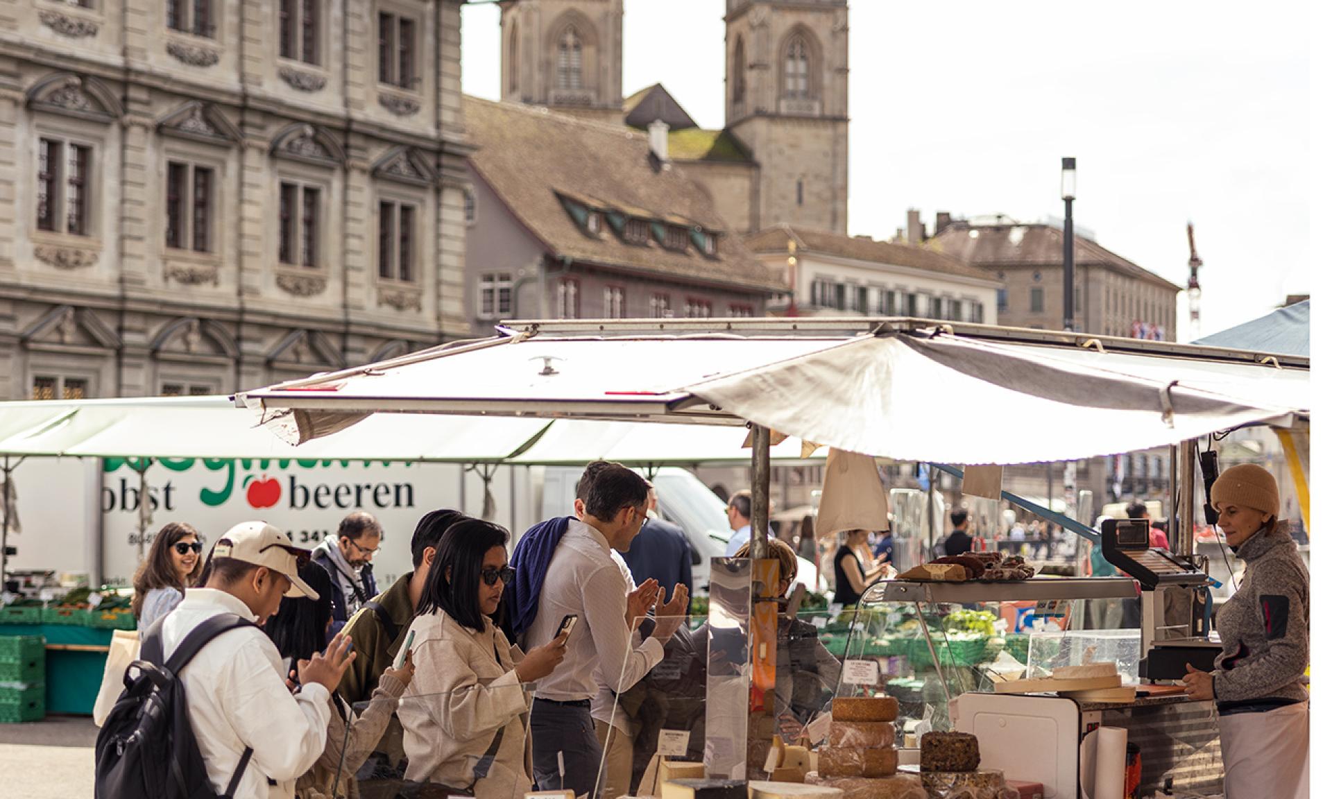Blumen- und Gemüsemarkt Rathaus/Gemüsebrücke