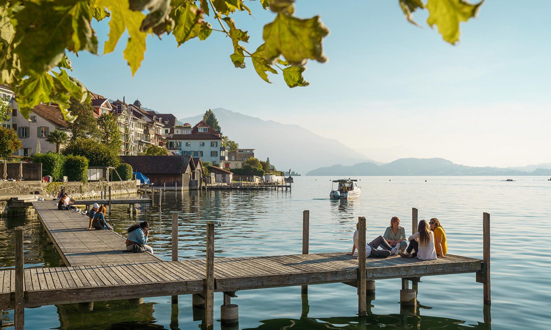 Evening atmosphere on Lake Zug