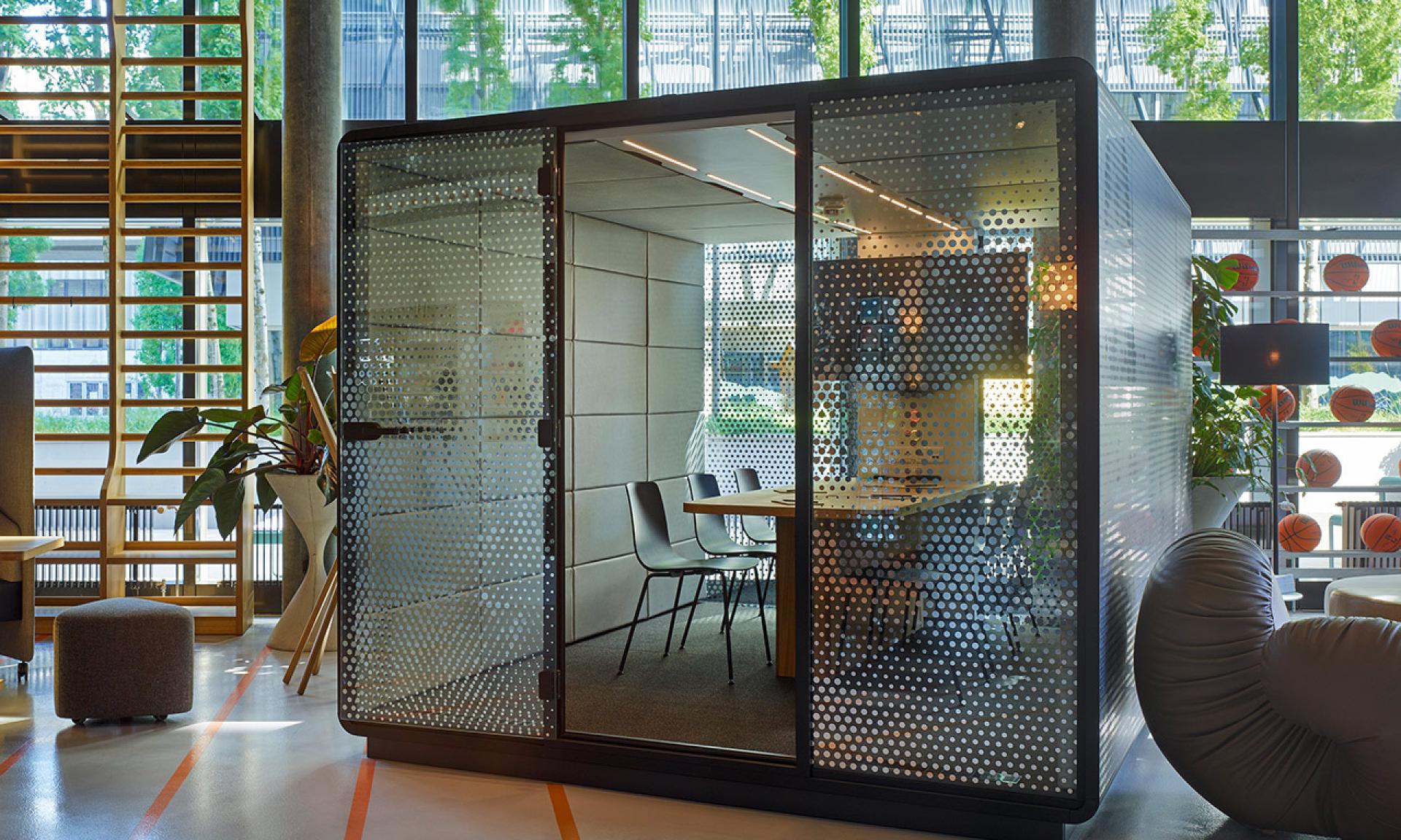  25hours Hotel Zürich West