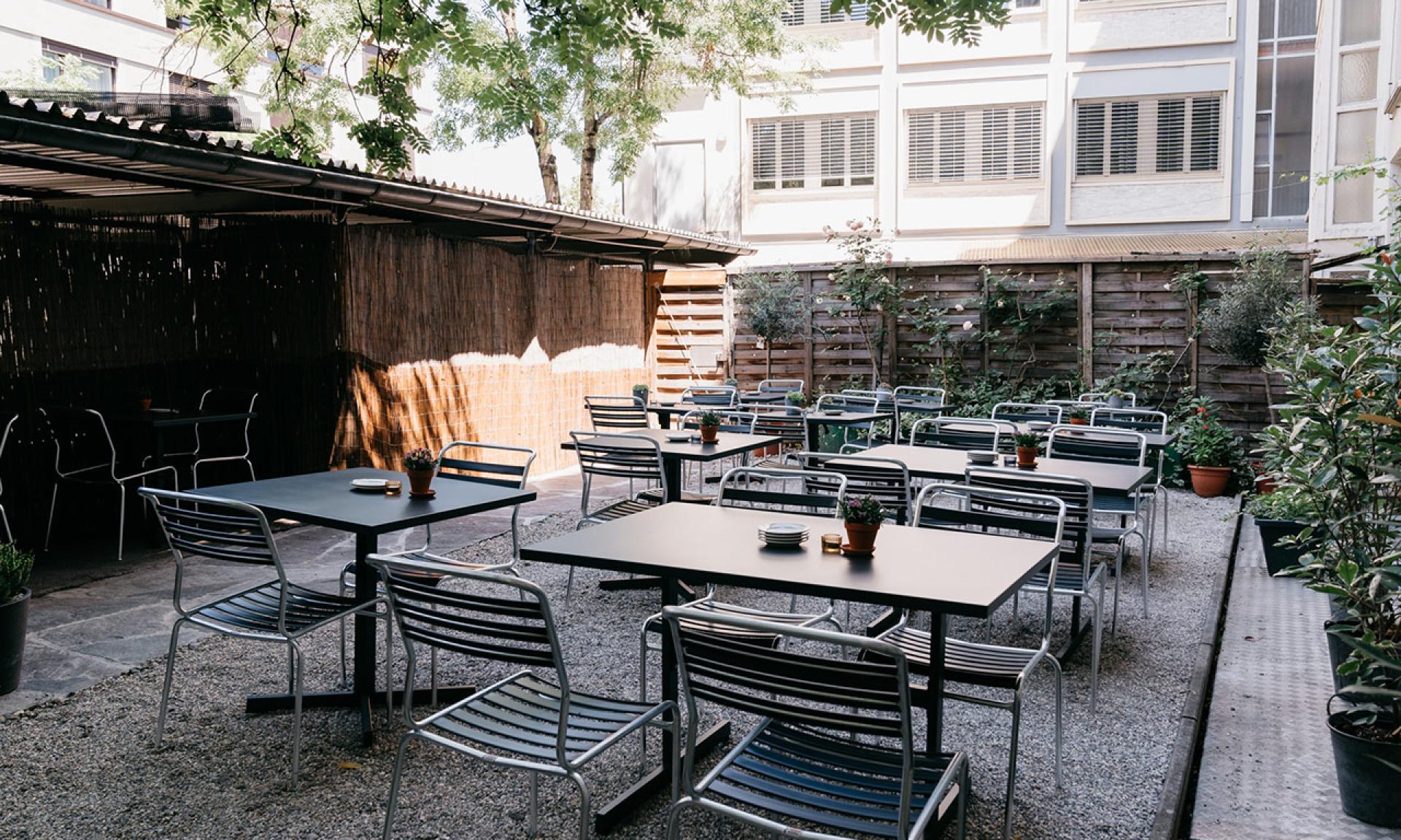 Lou’s Restaurant & Bar