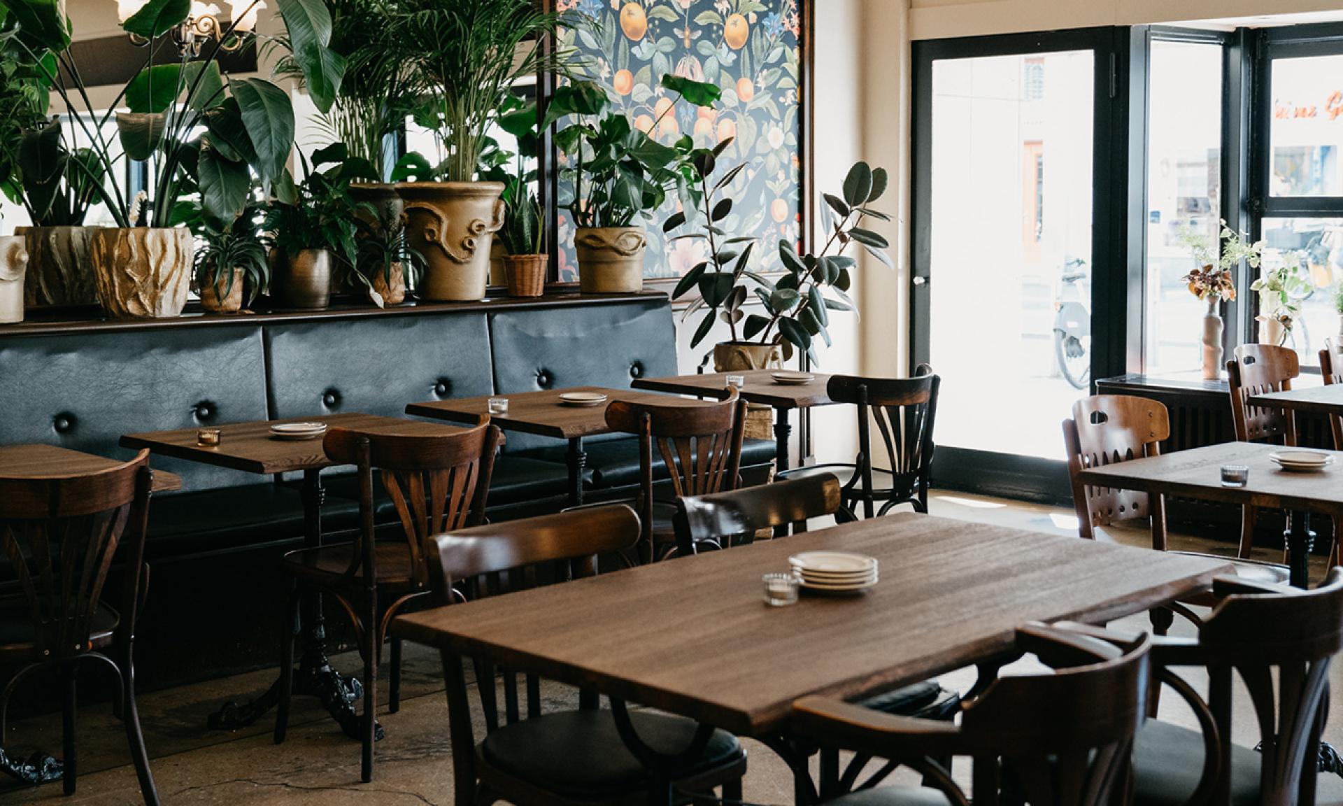 Lou’s Restaurant & Bar