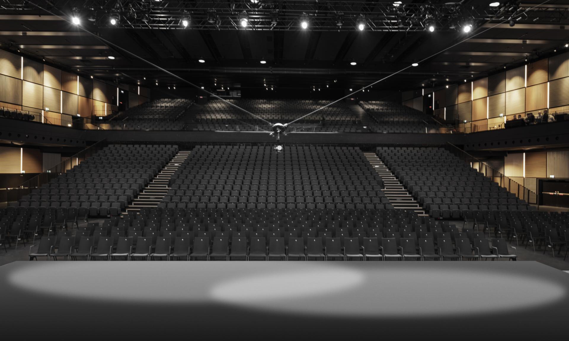 Zurich, The Hall