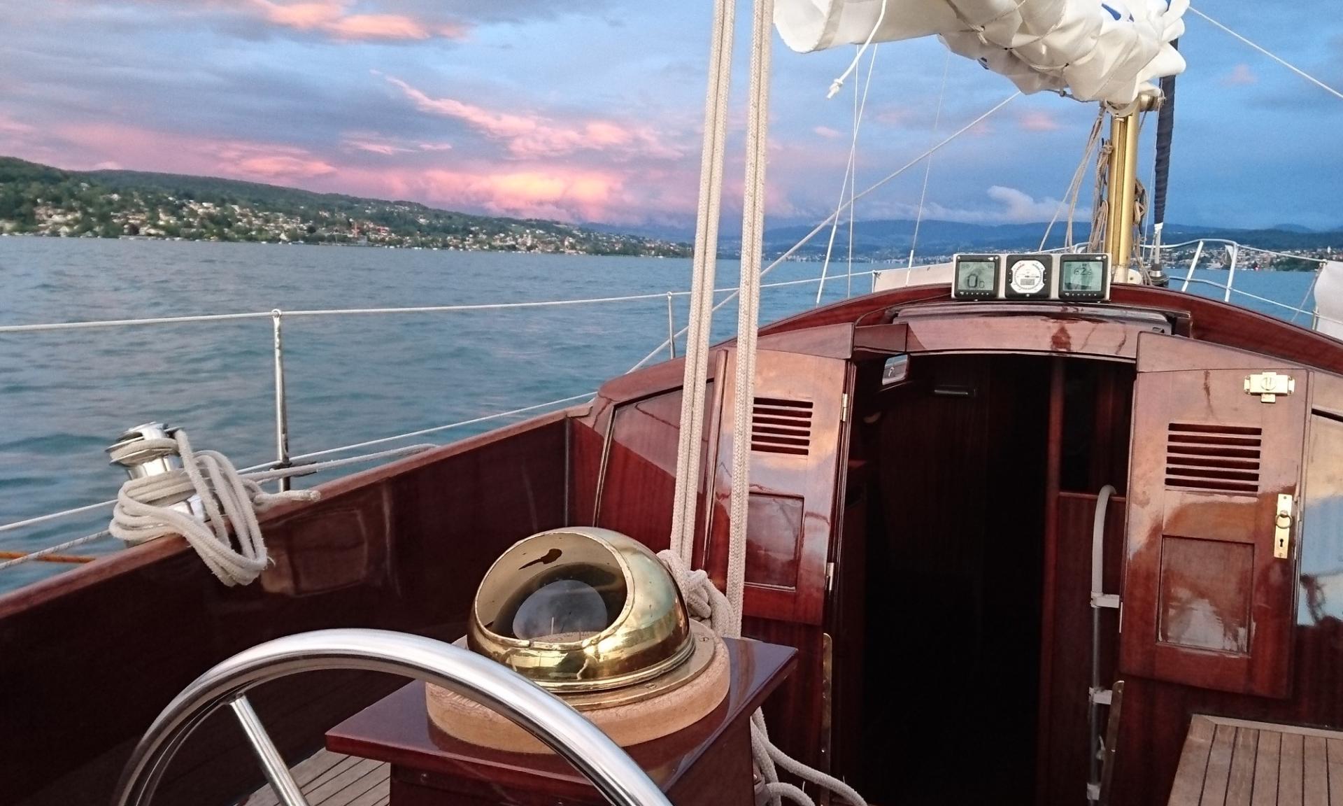 Upwind Sailing Zürichsee
