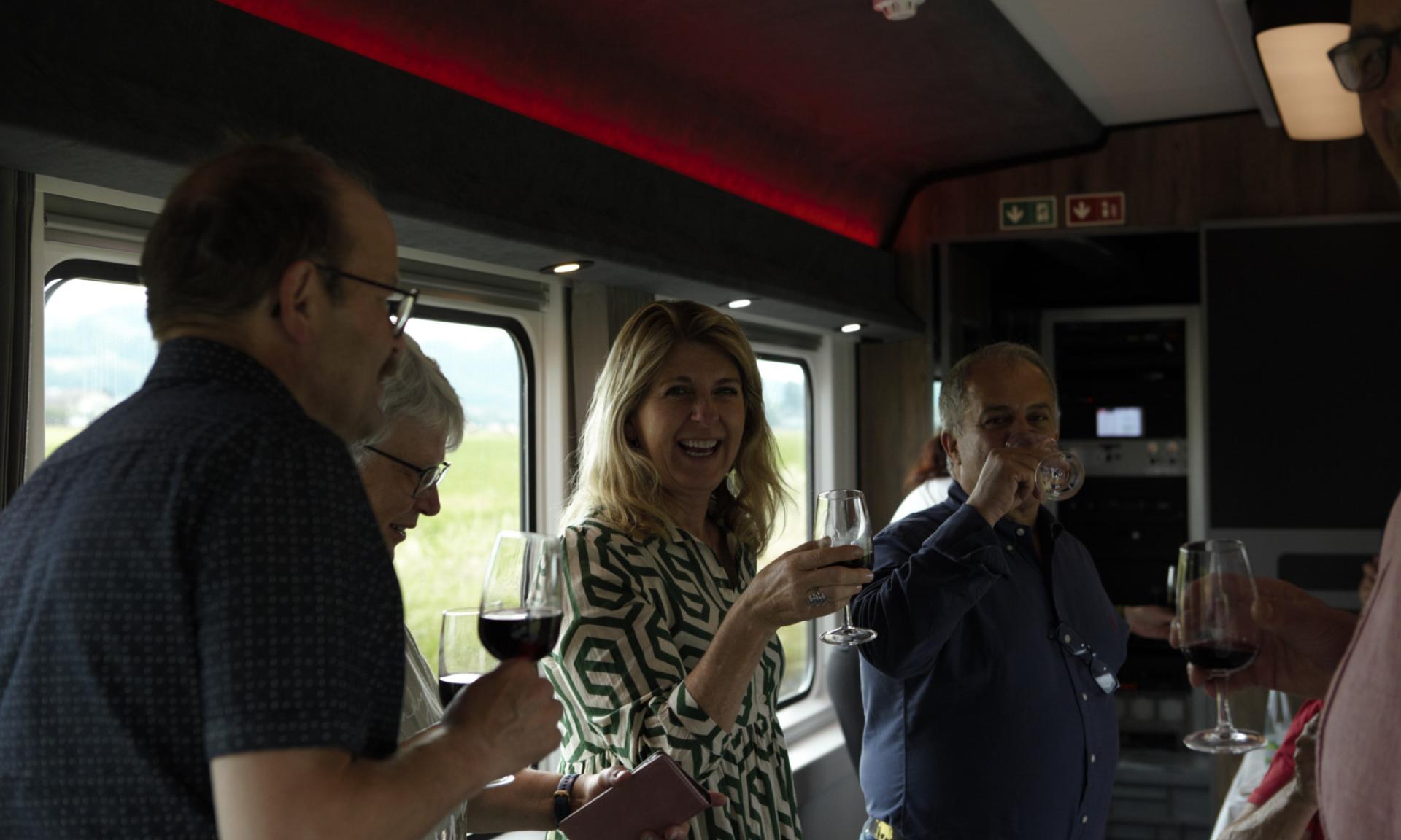SBB Charter: Salon Suisse