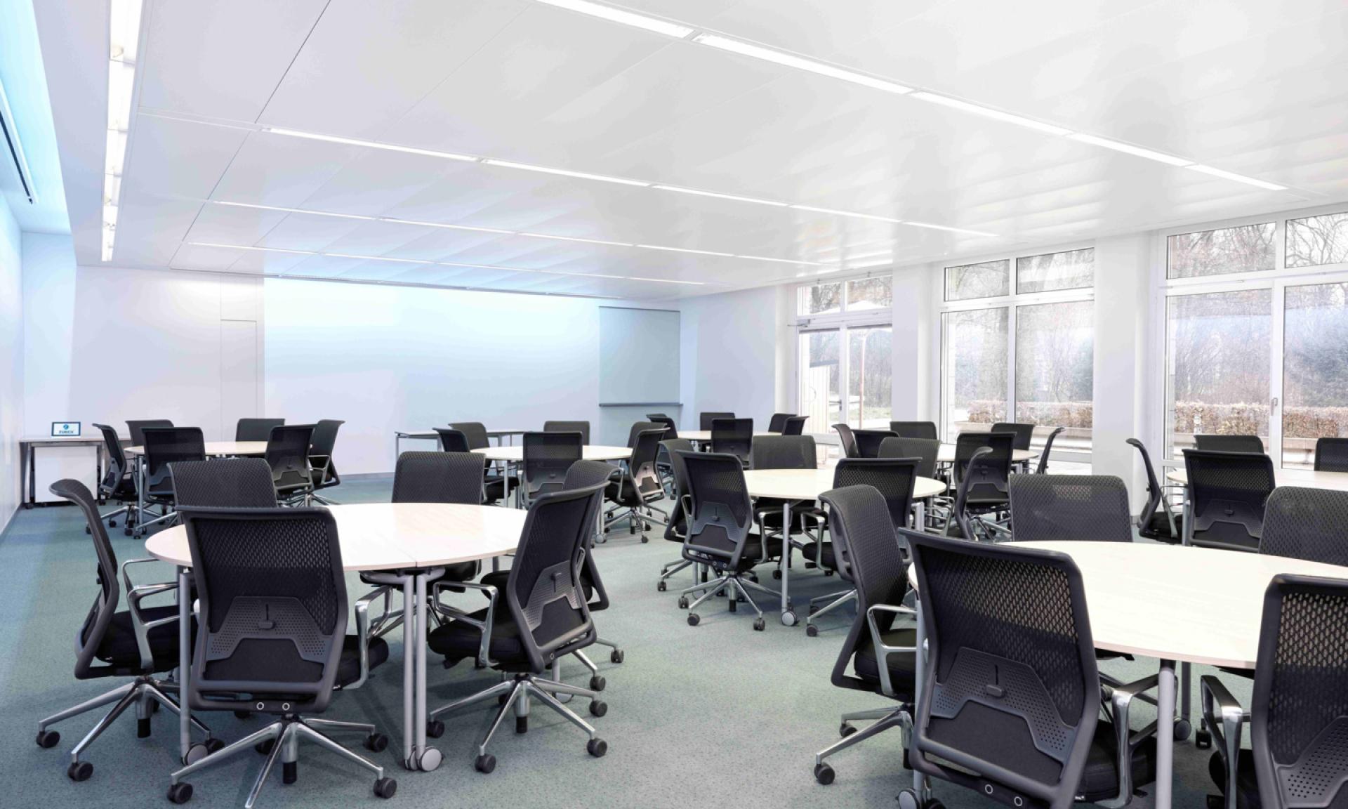 Zurich Development Center, Labroom