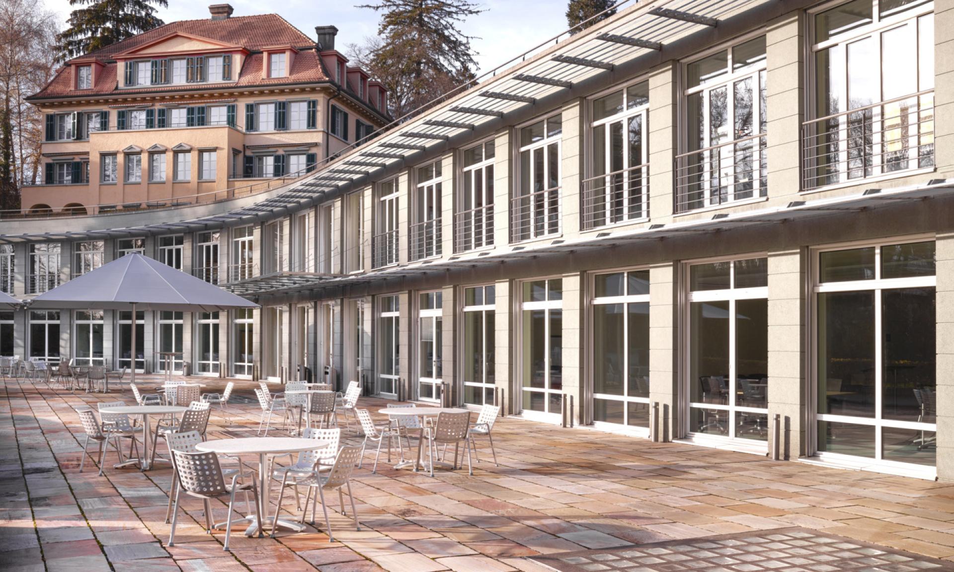 Zurich Development Center, Piazza