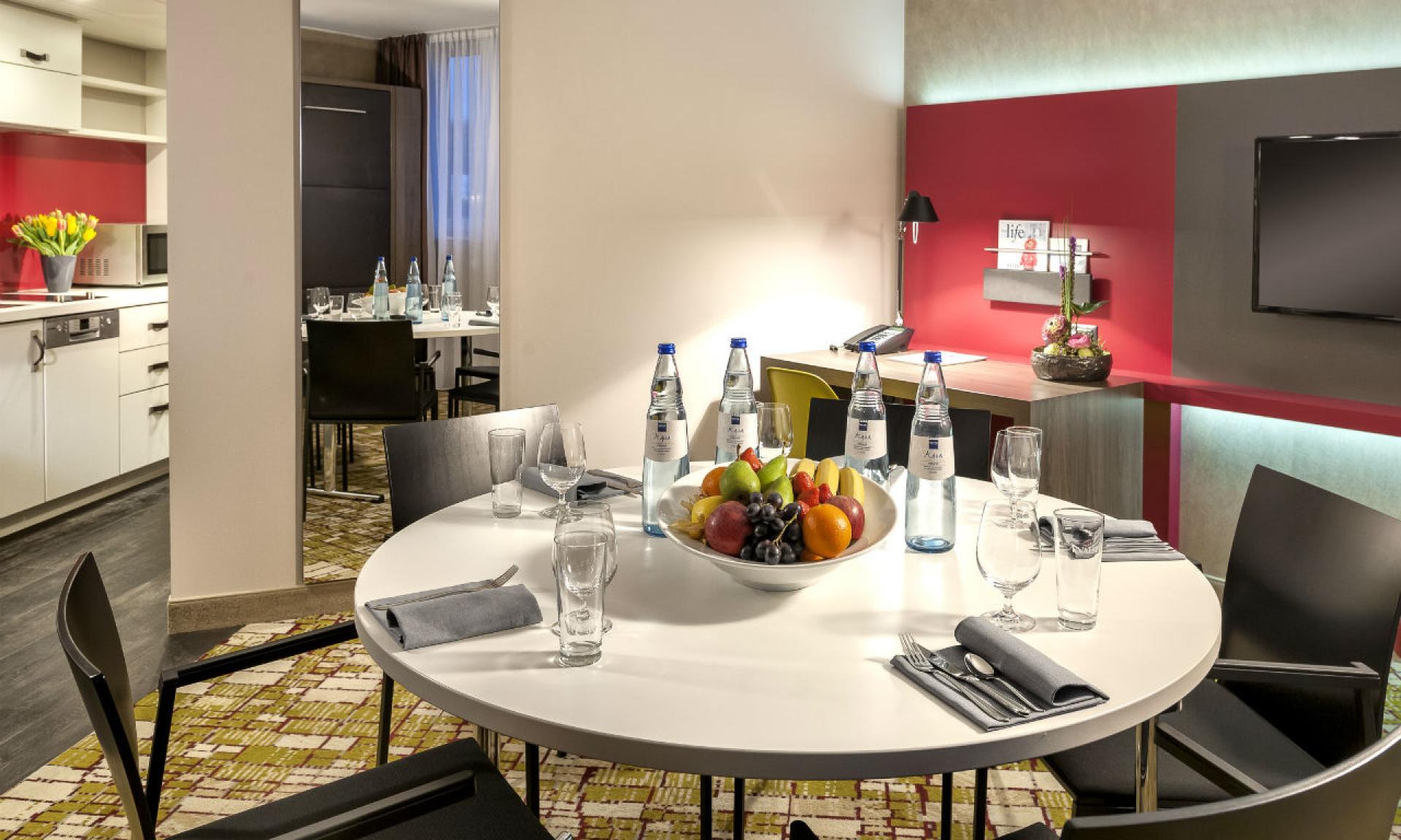 Dorint Airport-Hotel - Crew Lounge