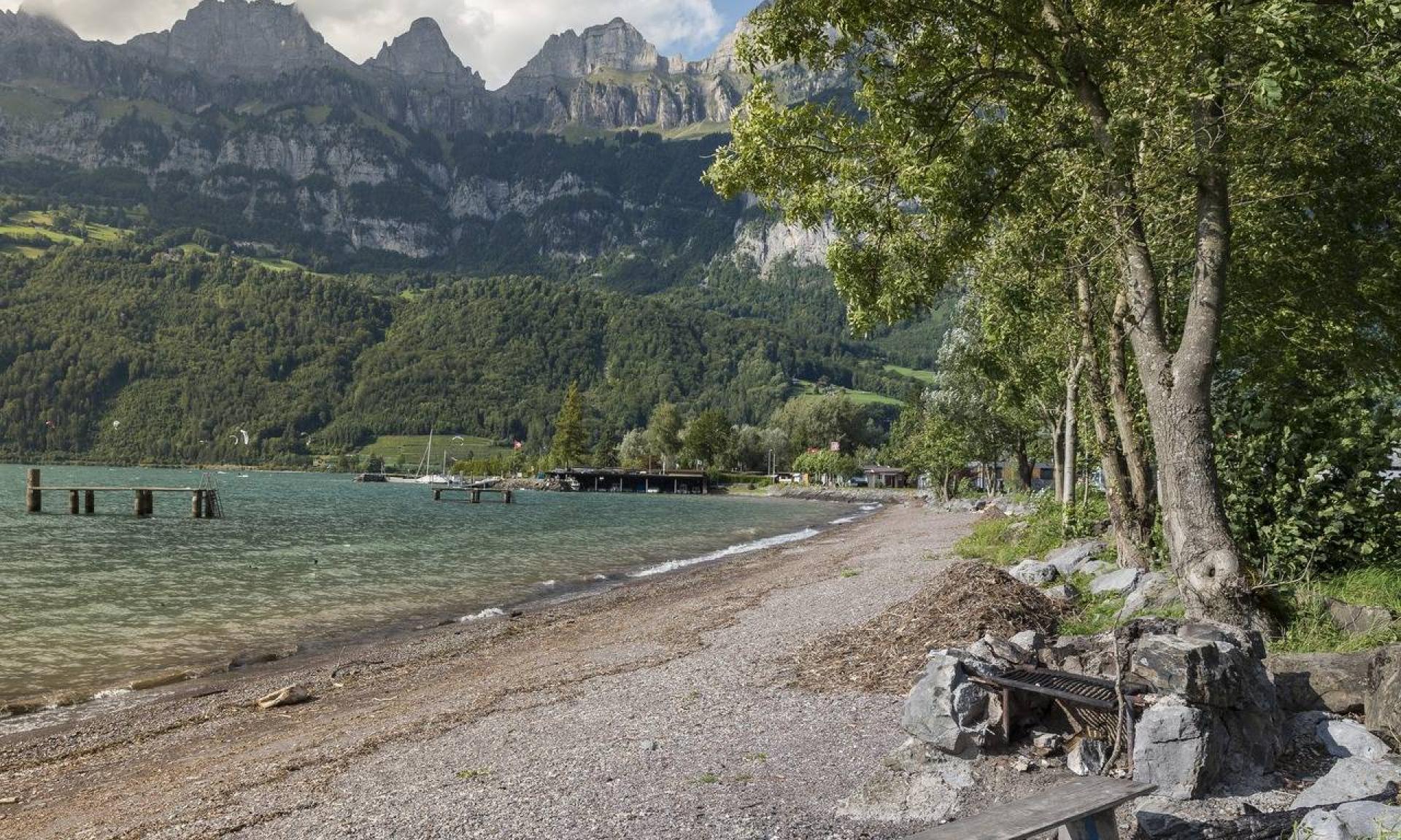 Campeggio al lago di Walen vicino a Walenstadt
