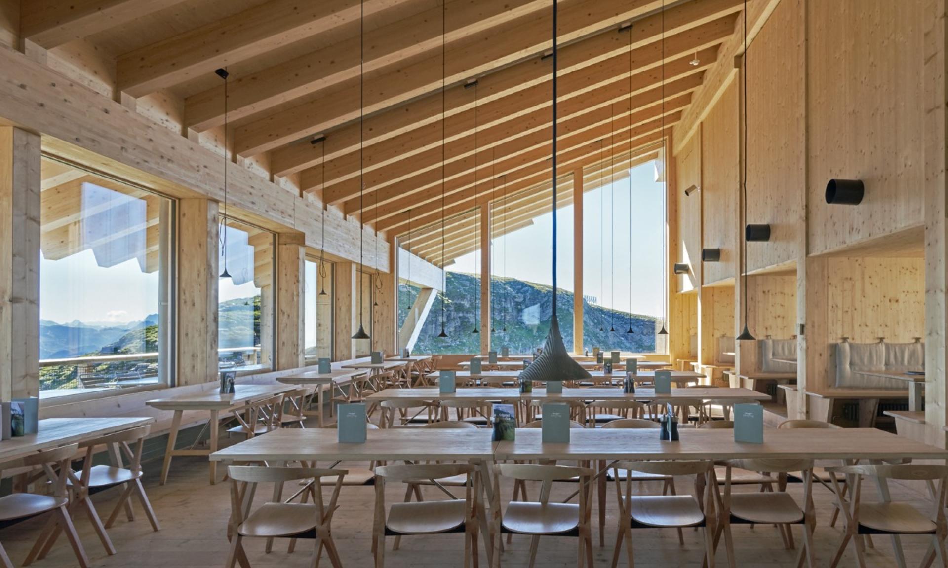 Chäserrugg – interior view