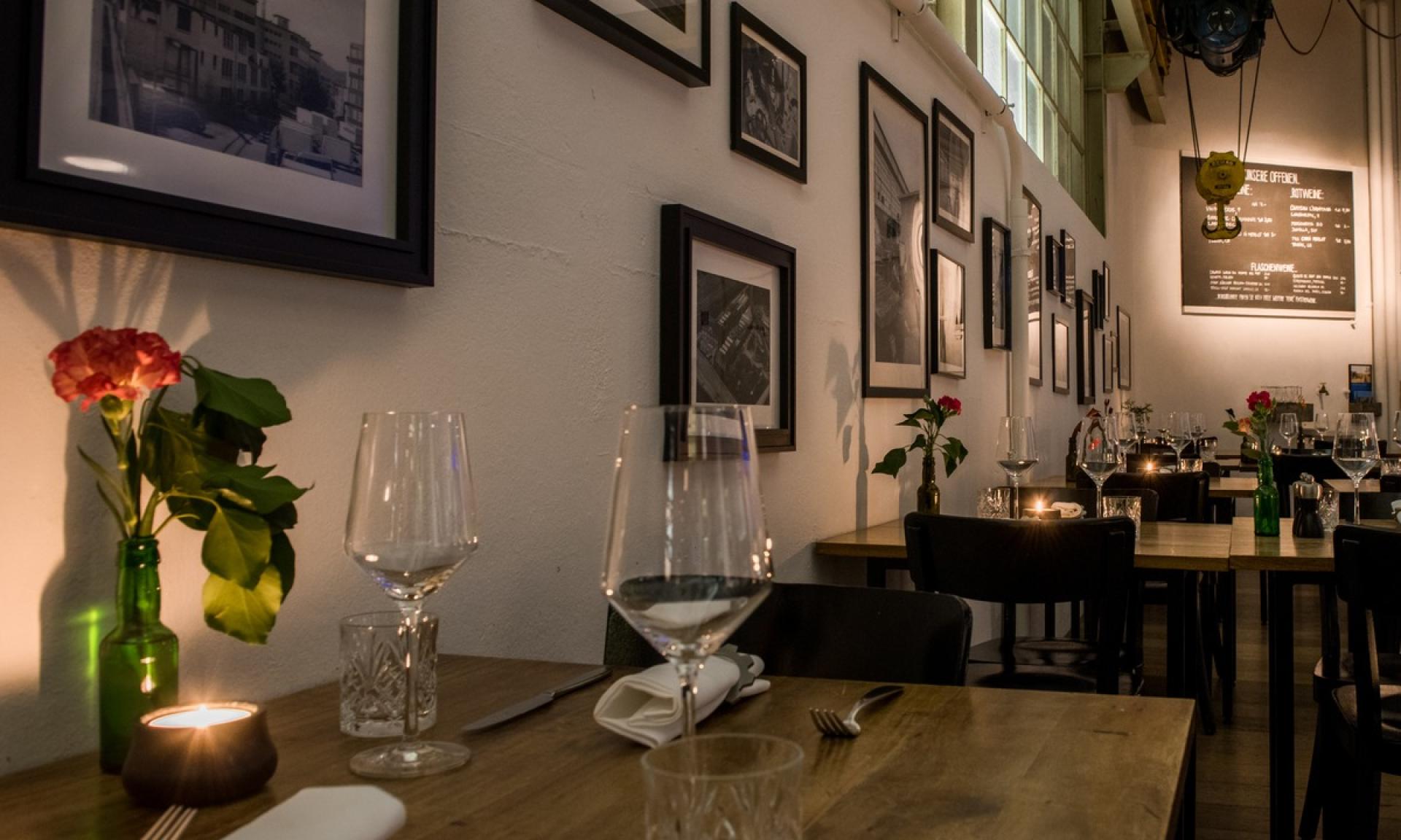 Avant un concert dans la Maag Halle ou lors d’une promenade dans le quartier branché de Zurich-Ouest, une petite pause au bistro k2 près de la Prime Tower s’impose.