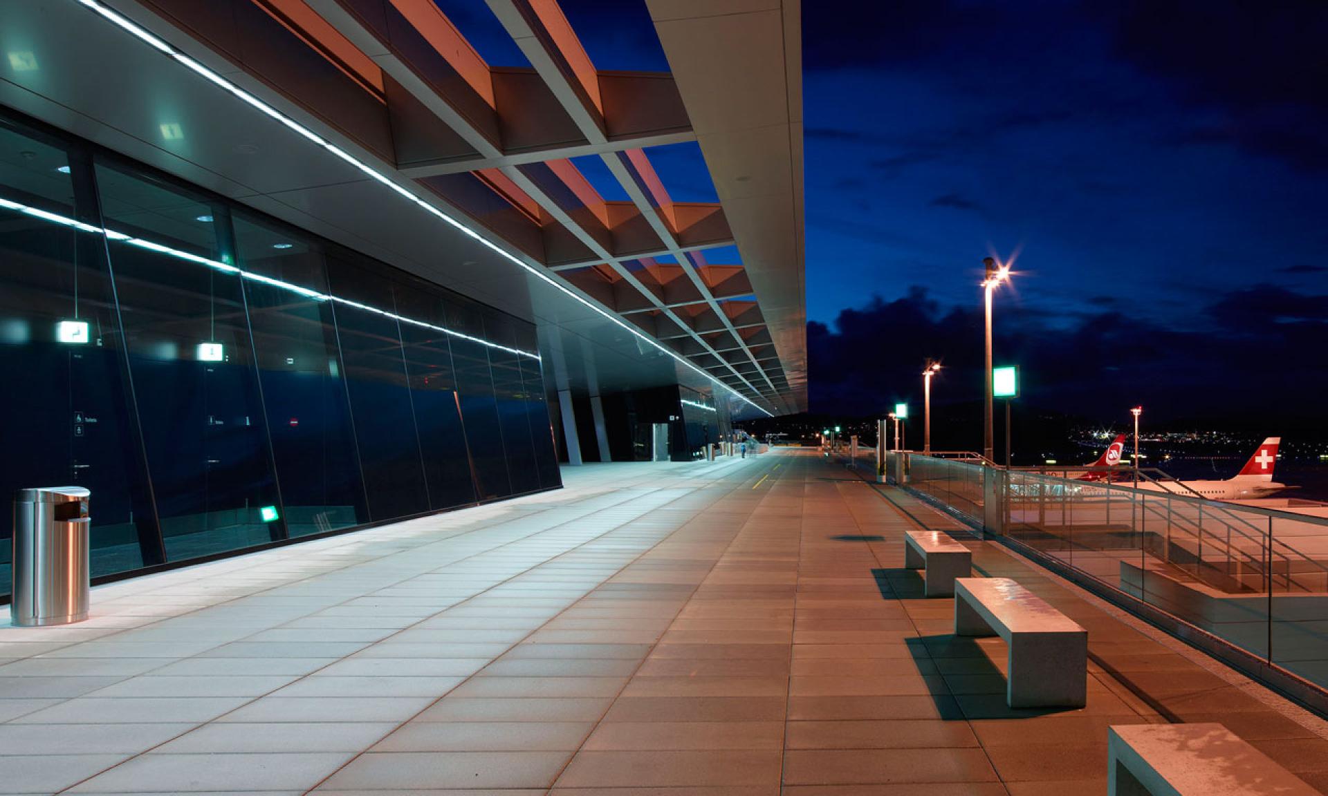 la terrasse panoramique de l'aéroport de zurich