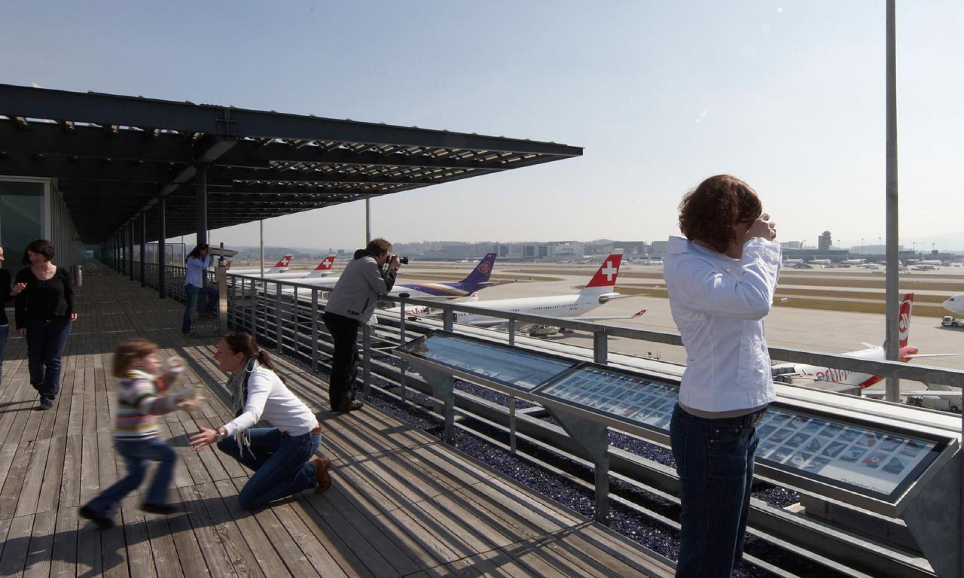 la terrasse panoramique de l'aéroport de zurich