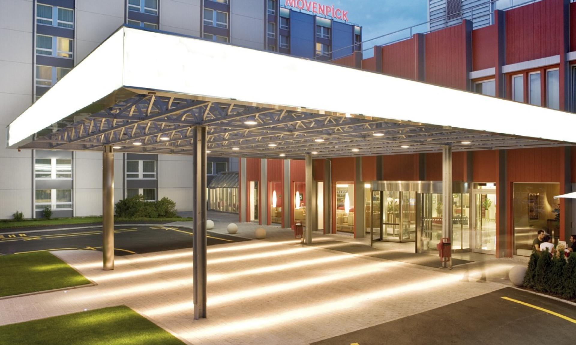 Mövenpick Zürich Airport - Eingang