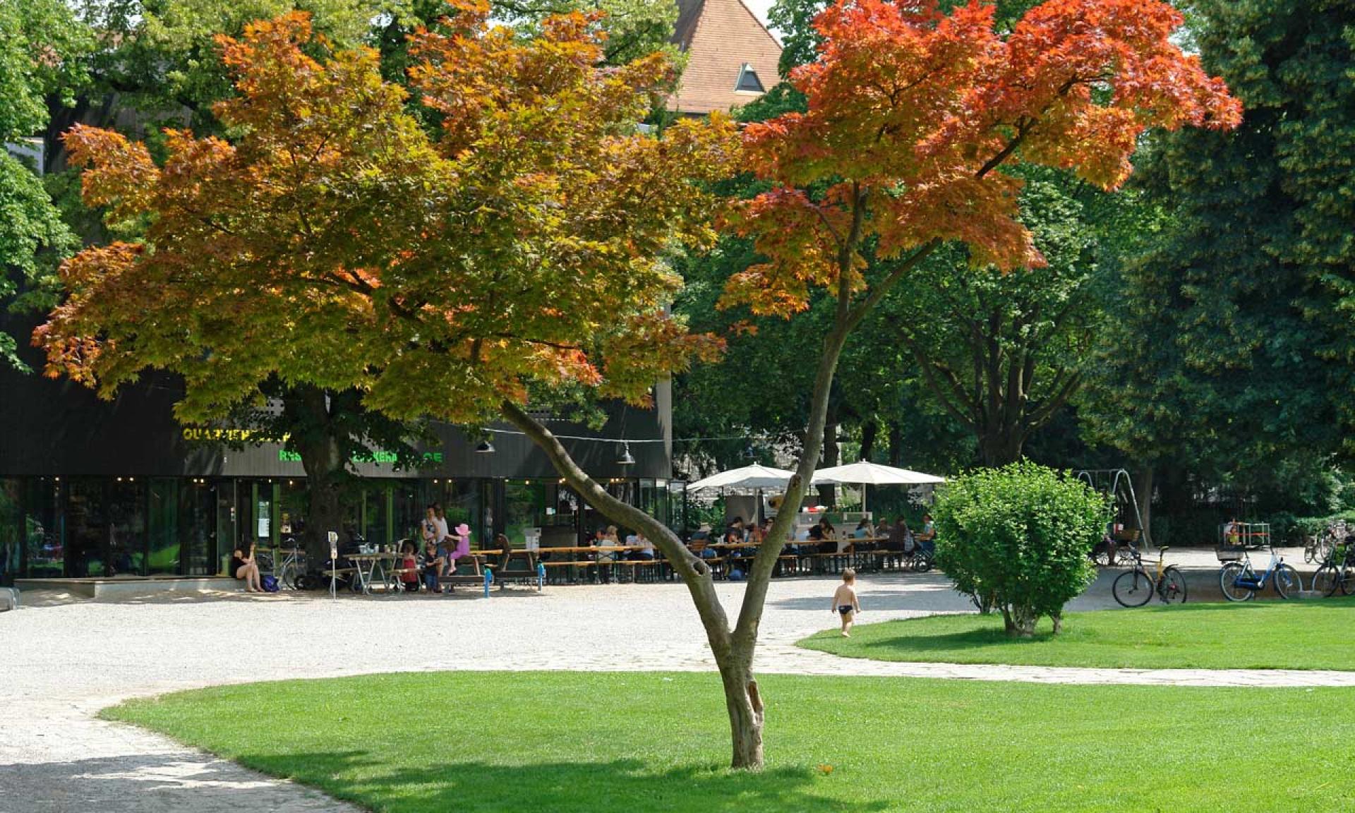 Situated in the middle of District 4, it is a recreational paradise