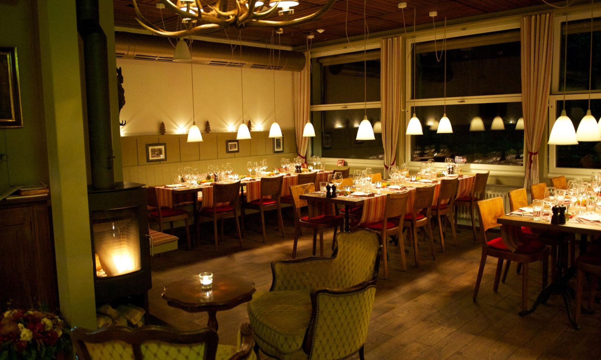 Zurich Restaurant, Wirtschaft Degenried