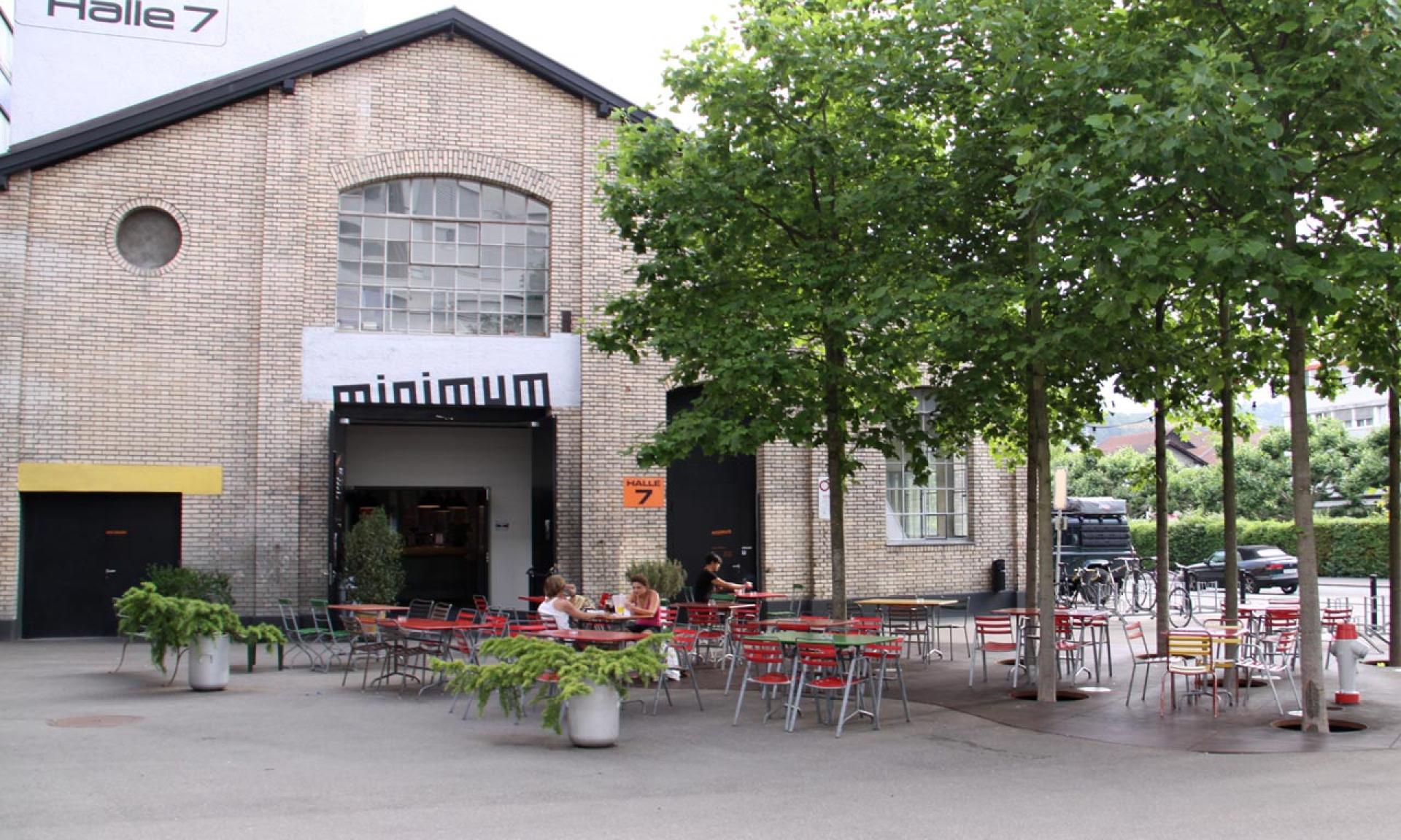 Restaurant and Boulder Hall Minimum Zurich