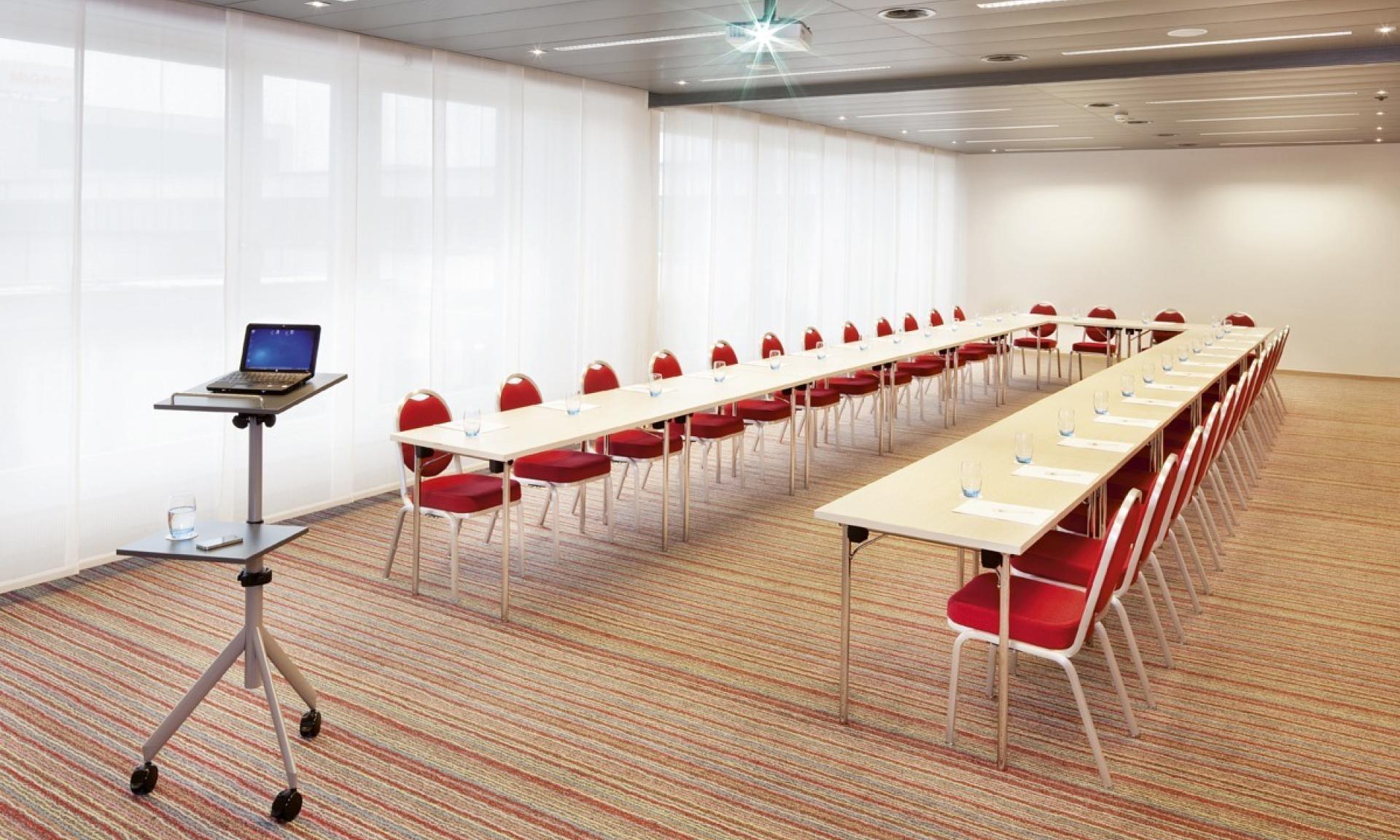 Mövenpick Zürich-Regensdorf - Raum Chur-Biel