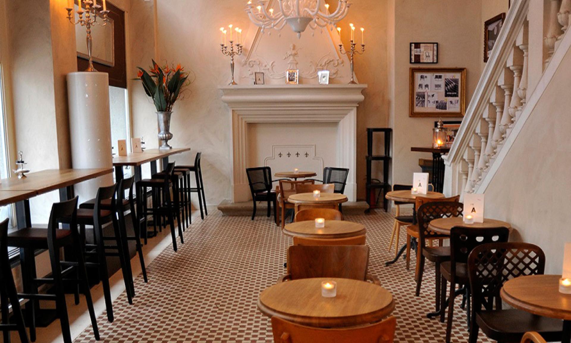 Atelier Bar
