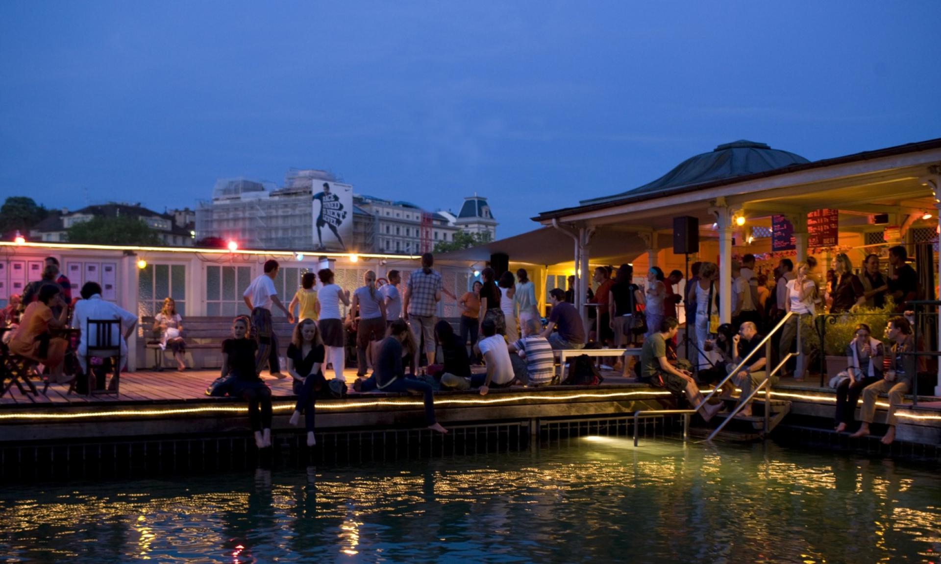 Barfussbar