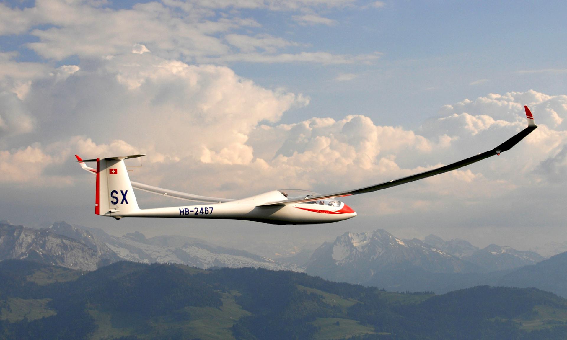 Gliding with "Schänis Soaring" in Eastern Switzerland