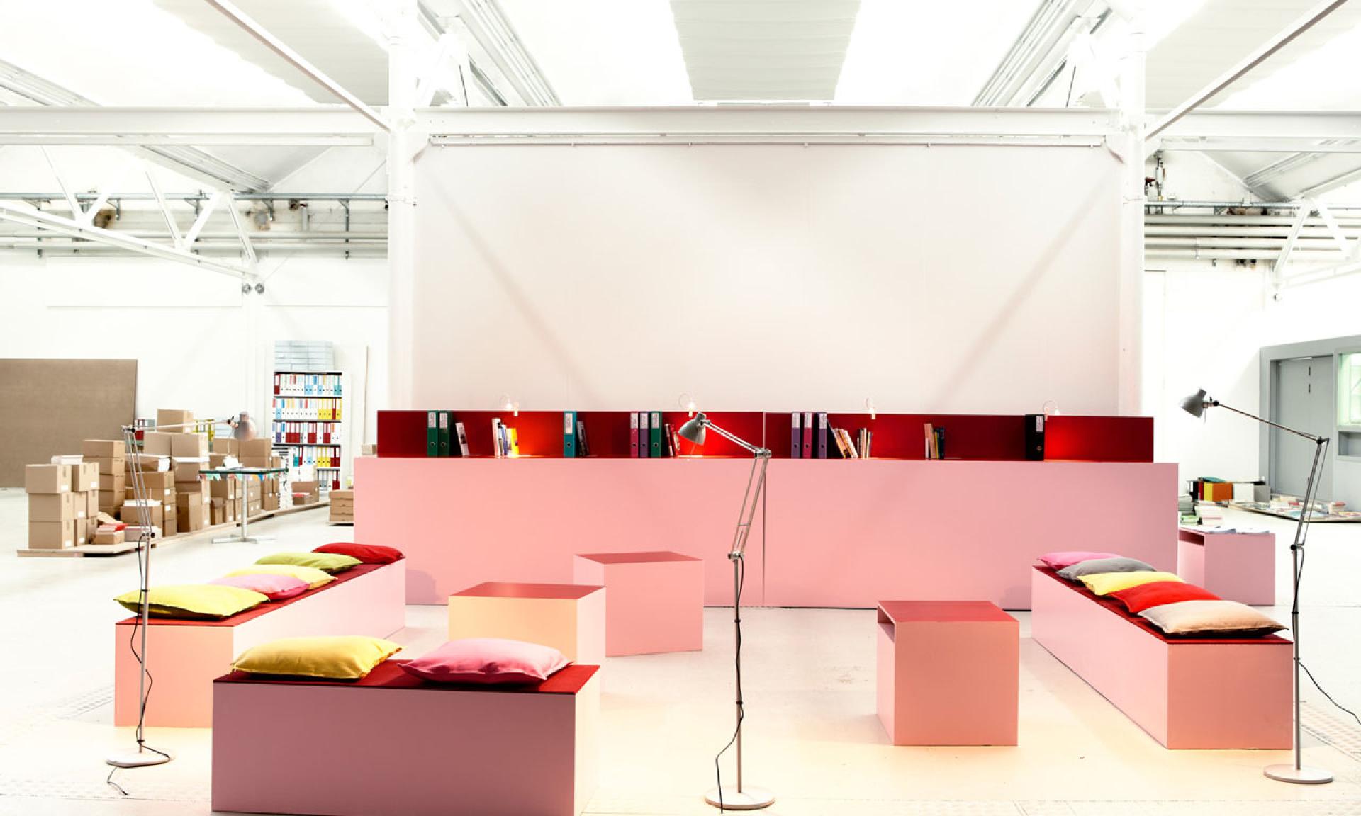 Exhibition space of the Shedhalle in Zurich