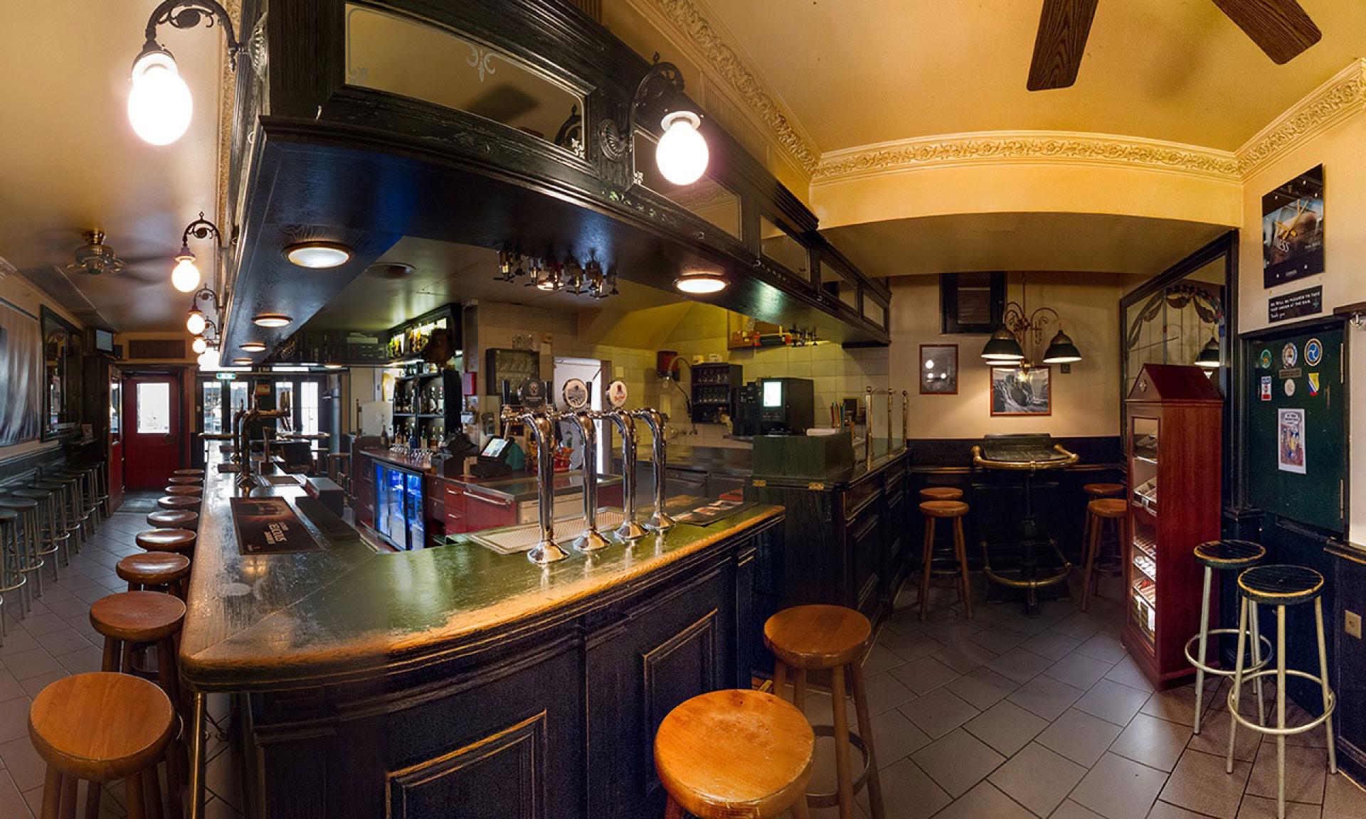 Zurich, Big Ben Pub