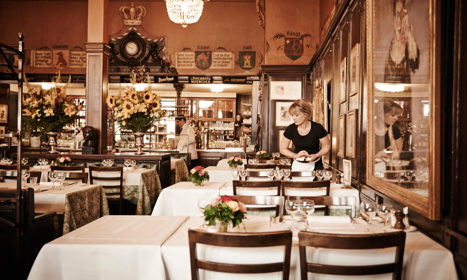 Restaurant Kronenhalle Zurich vue de l'interieur