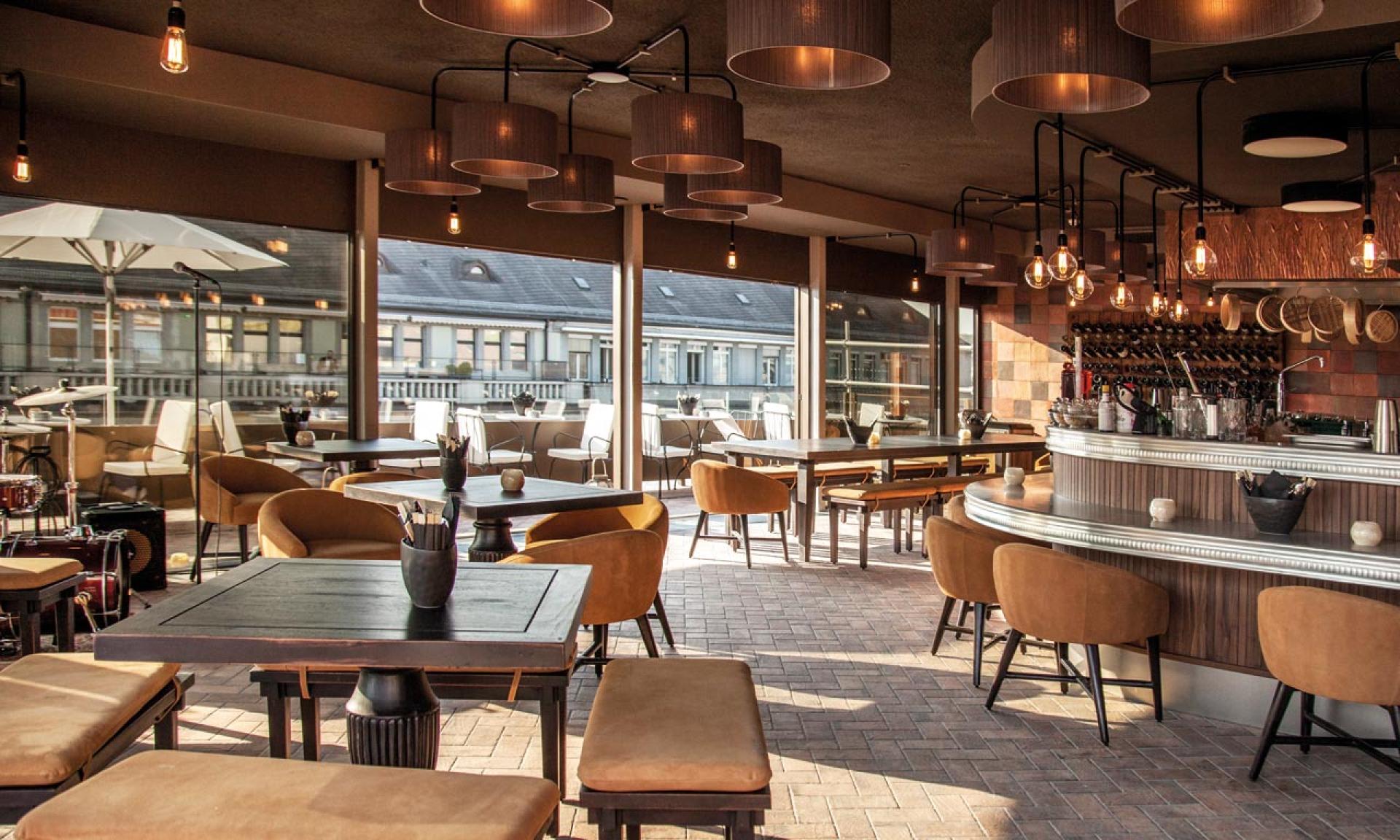 • • • Rooftop Restaurant, Zürich