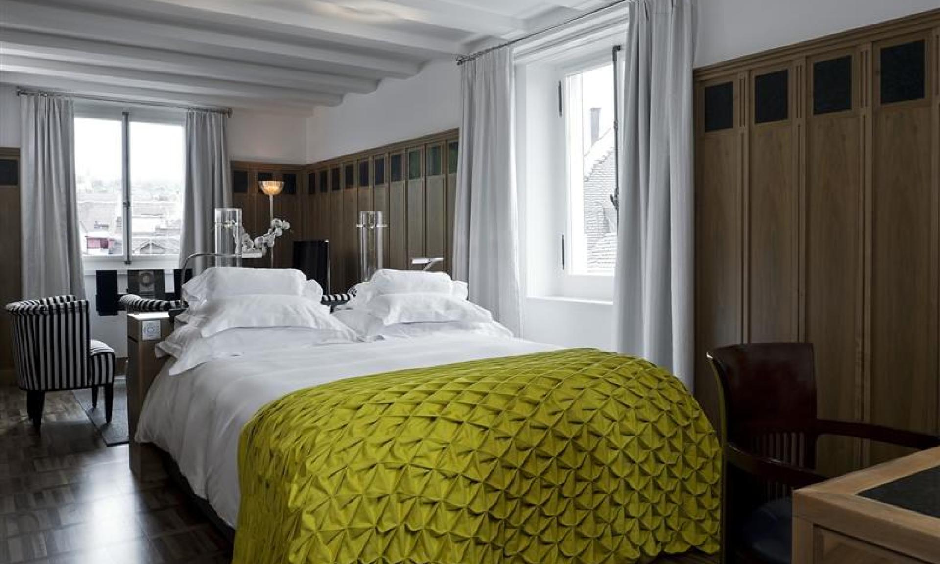 Room View Widder Hotel