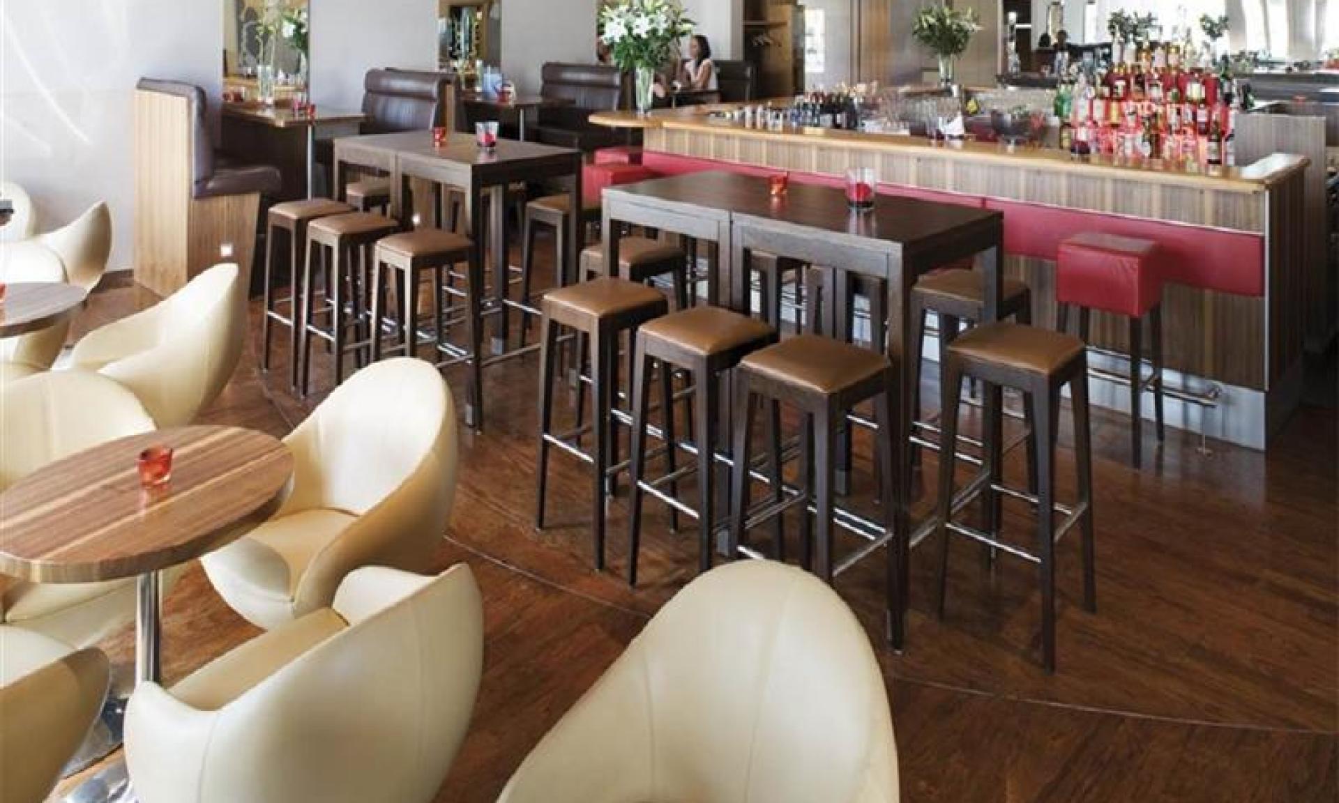 Bar Mövenpick Hotel Zürich Airport