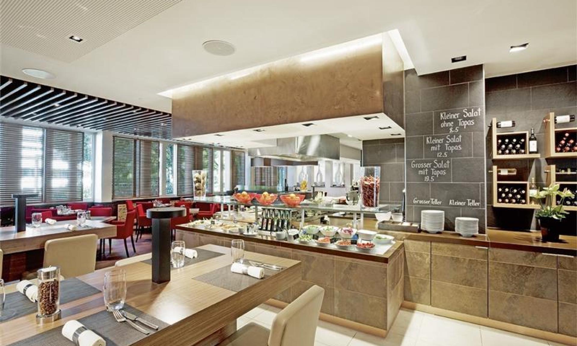 Restaurant Mövenpick Hotel Zürich Airport