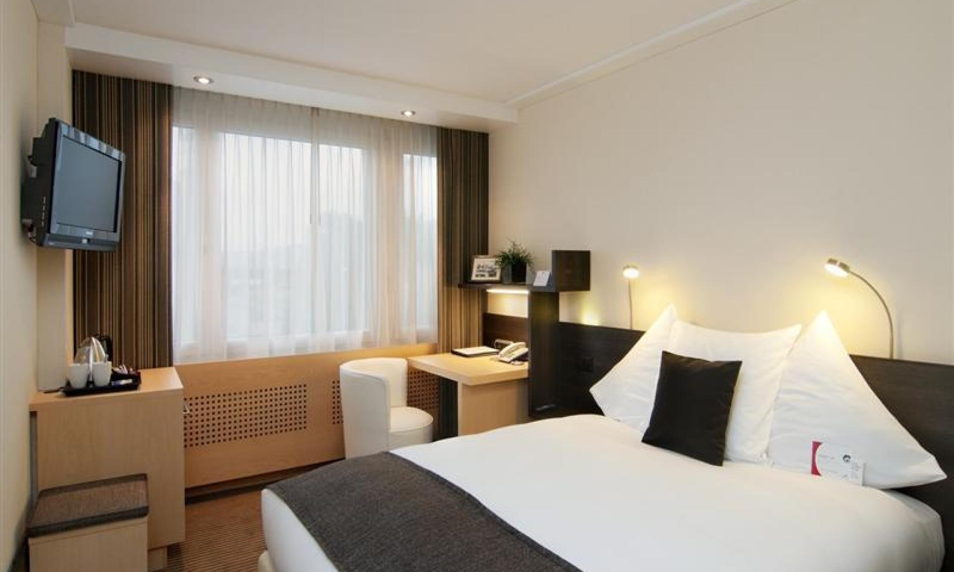 Zimmeransicht Hotel Crowne Plaza Zurich