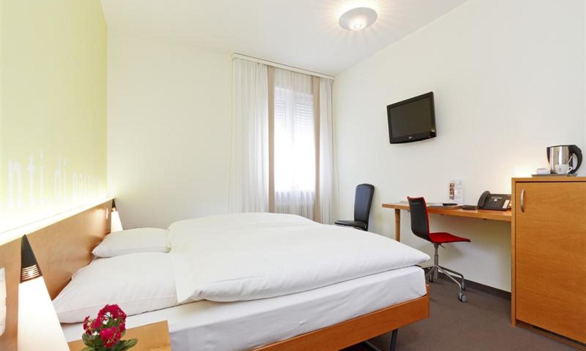 Front View Hotel Sommerau-Ticino