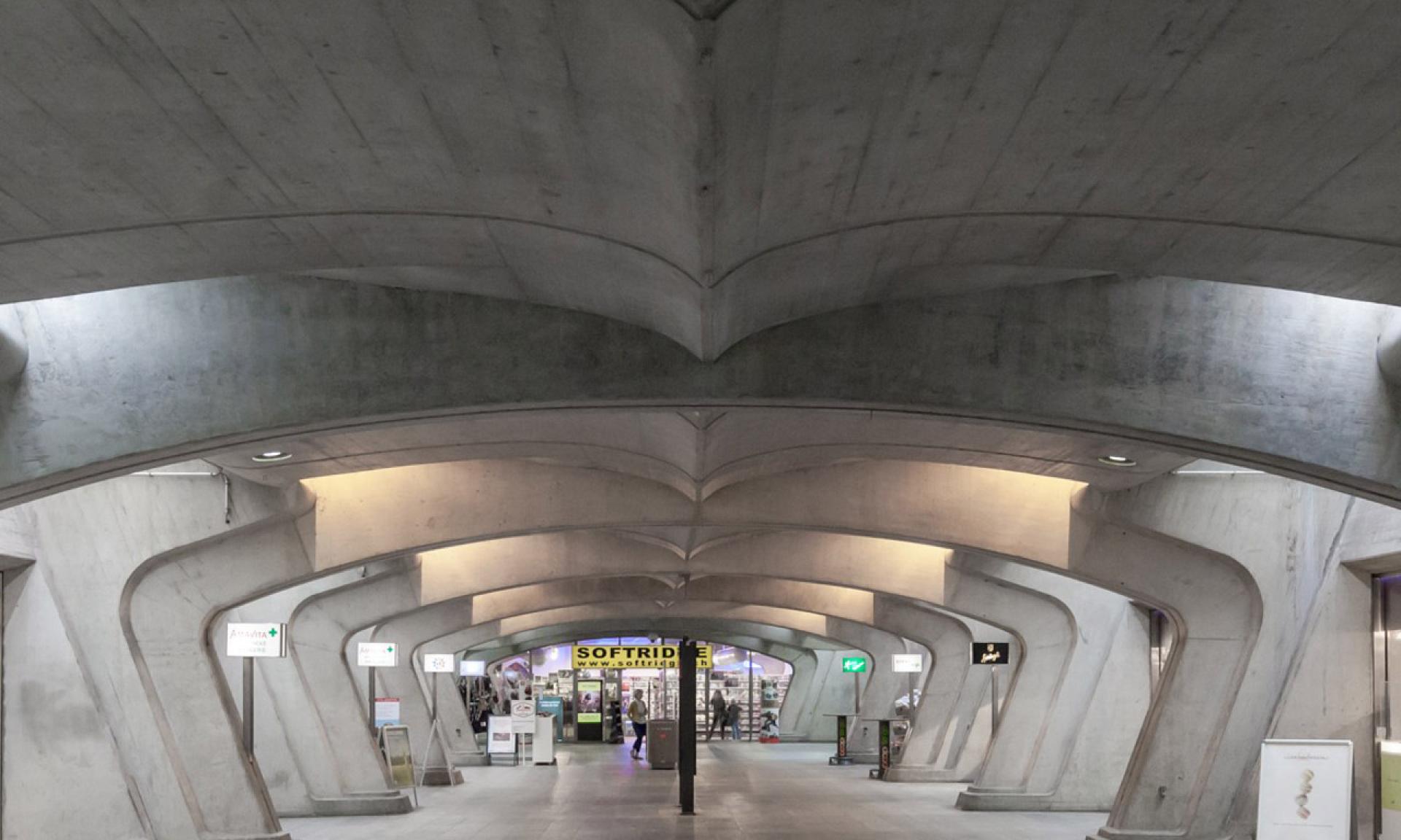 Stadelhofen Station