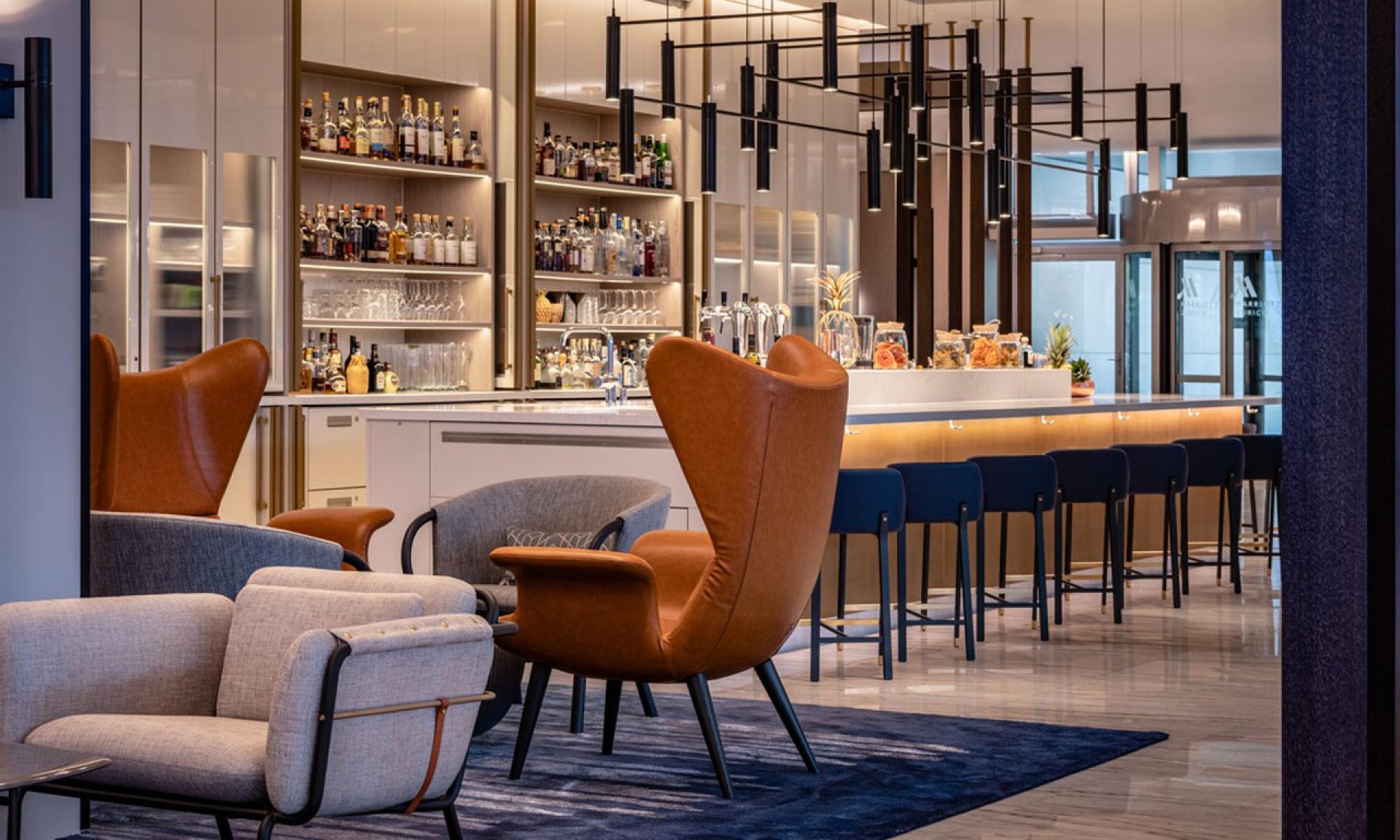 Lenox Bar