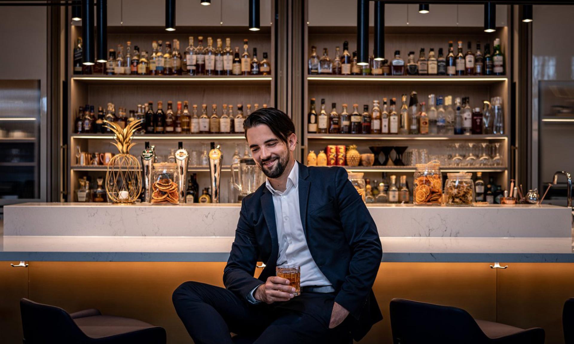 Lenox Bar
