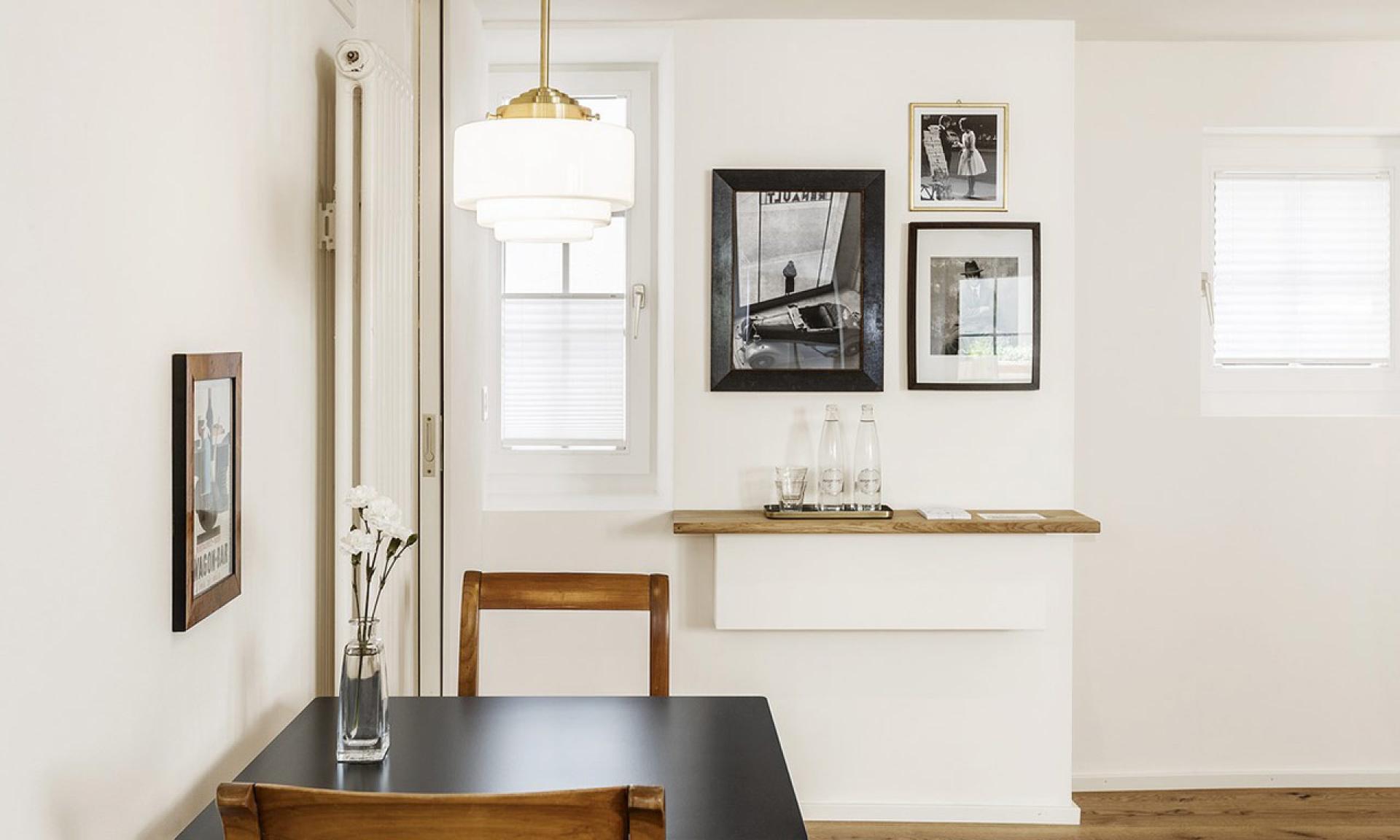Montmartre Café & Bistro, room “Maurice”