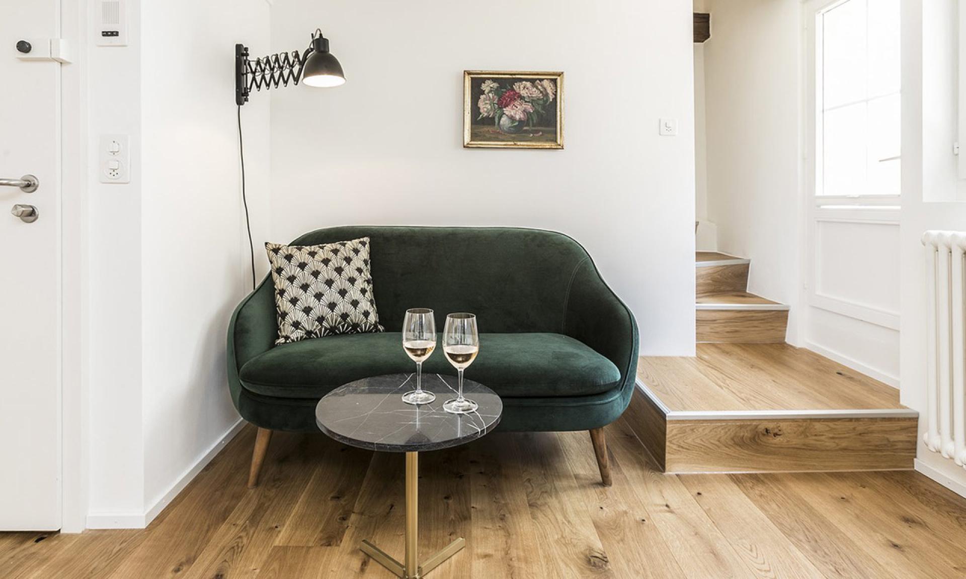 Montmartre Café & Bistro, room “Maurice”