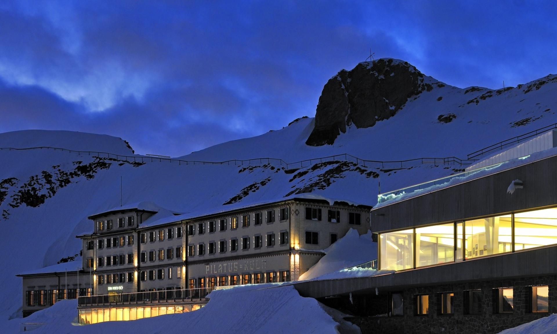 Bleiben Sie eine Nacht auf dem Gipfel des Pilatus